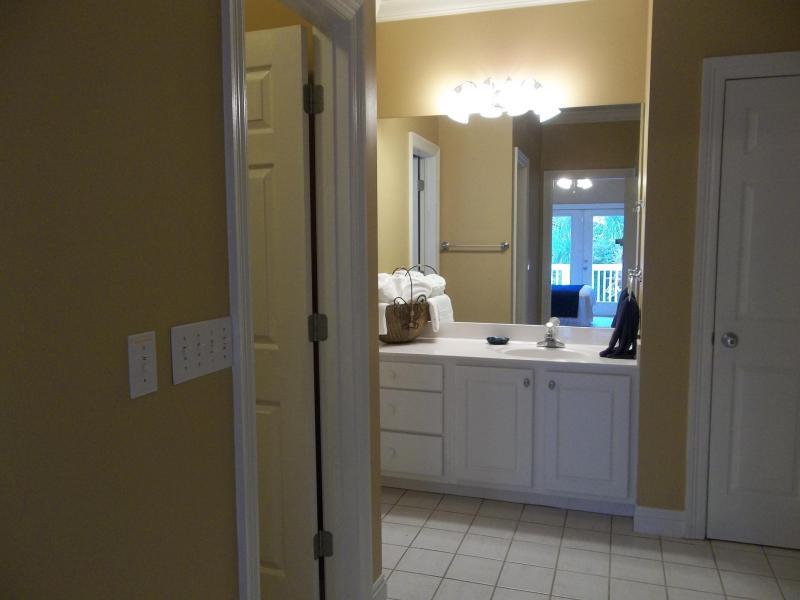 TRANQUIL SHORES - Residential