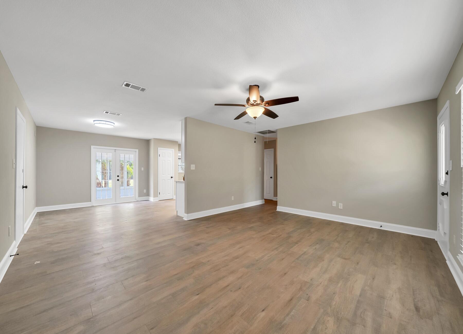 HOLLEY BY THE SEA - Residential