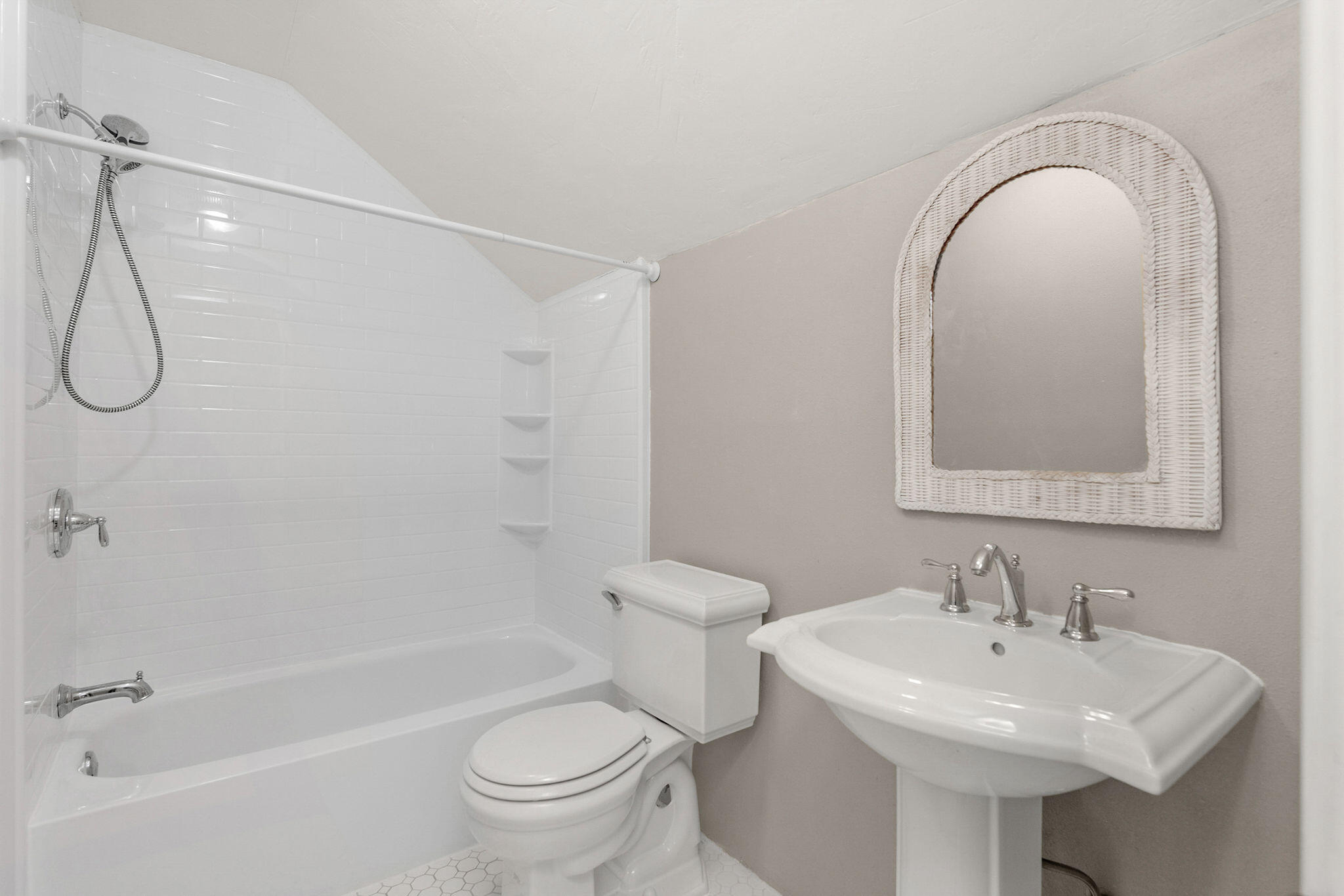 TANGLEWOOD S/D 2ND ADDN - Residential