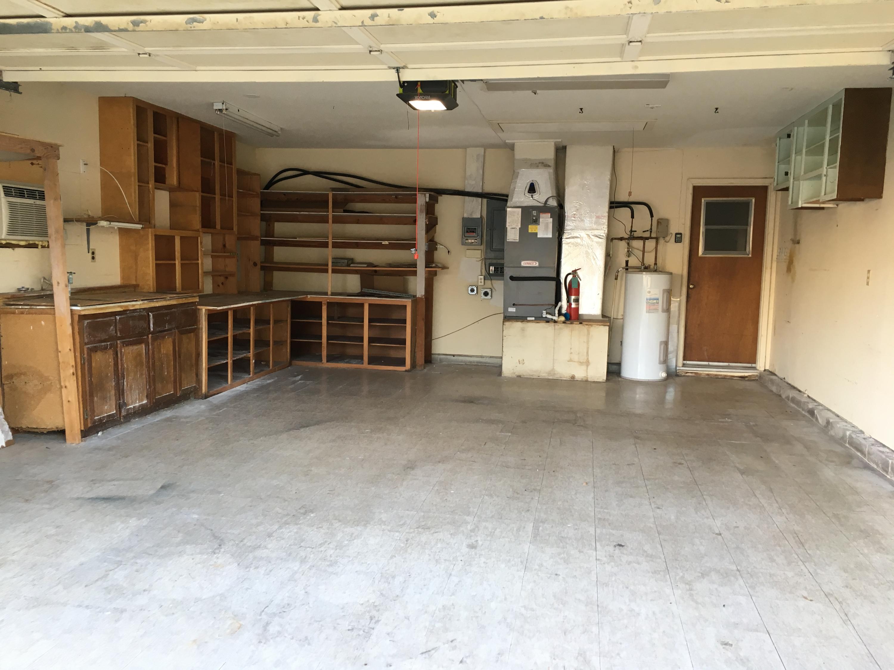 SPRING LAKE #2 - Residential Lease