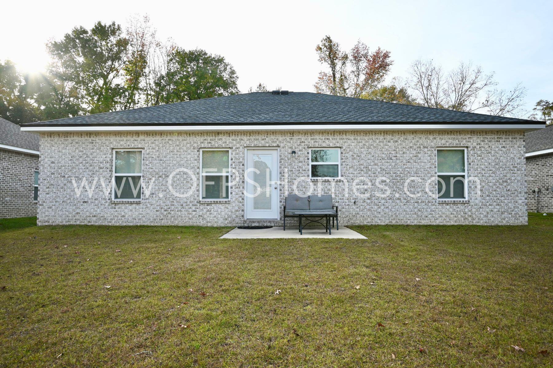 QUIET OAKS S/D - Residential Lease