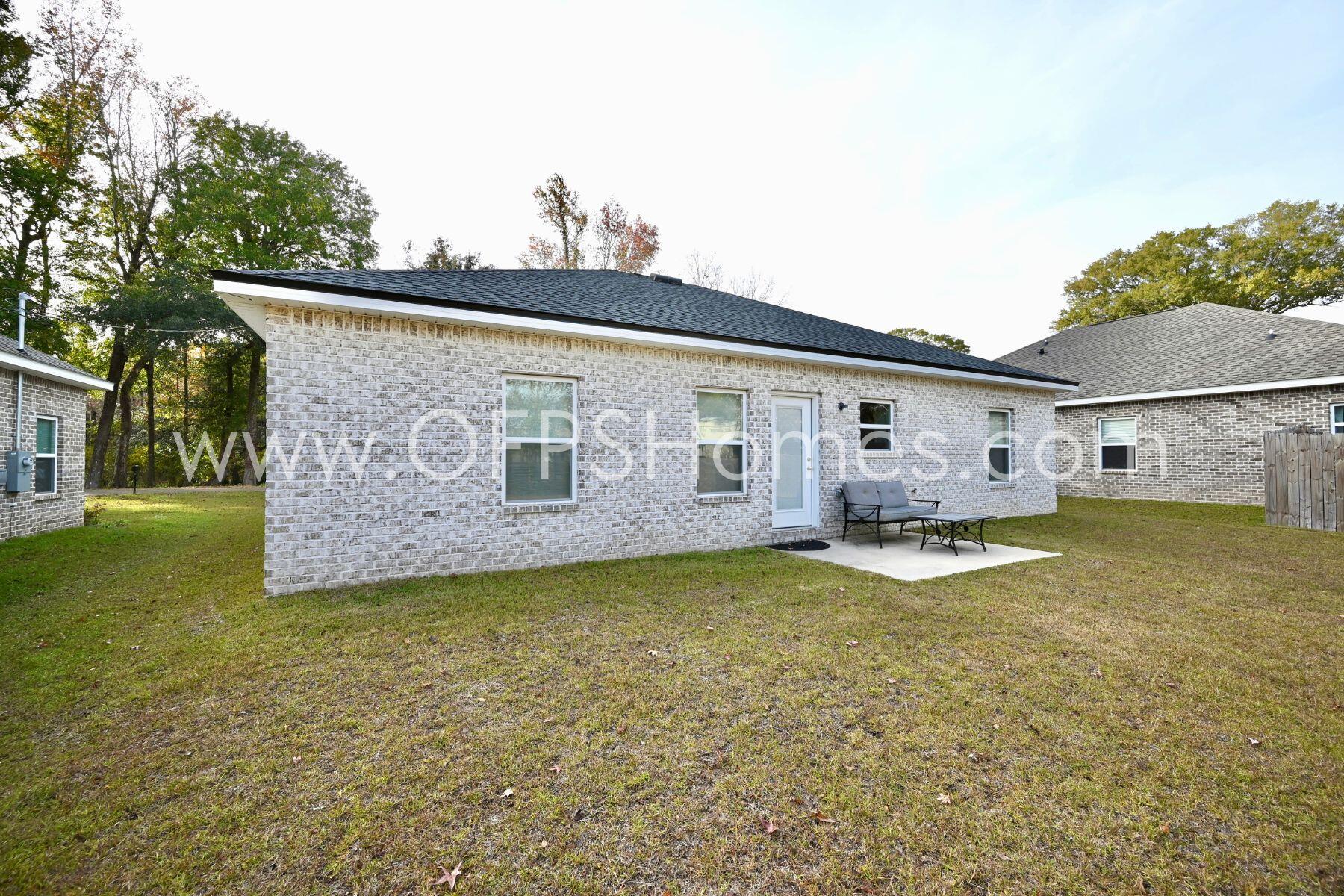 QUIET OAKS S/D - Residential Lease