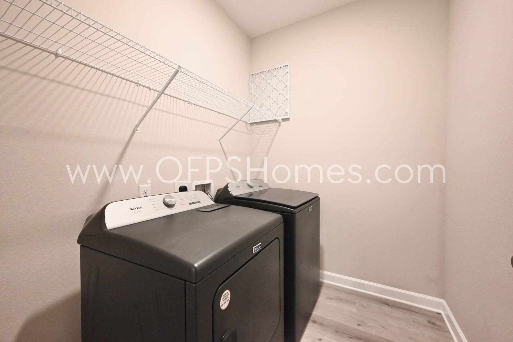 QUIET OAKS S/D - Residential Lease