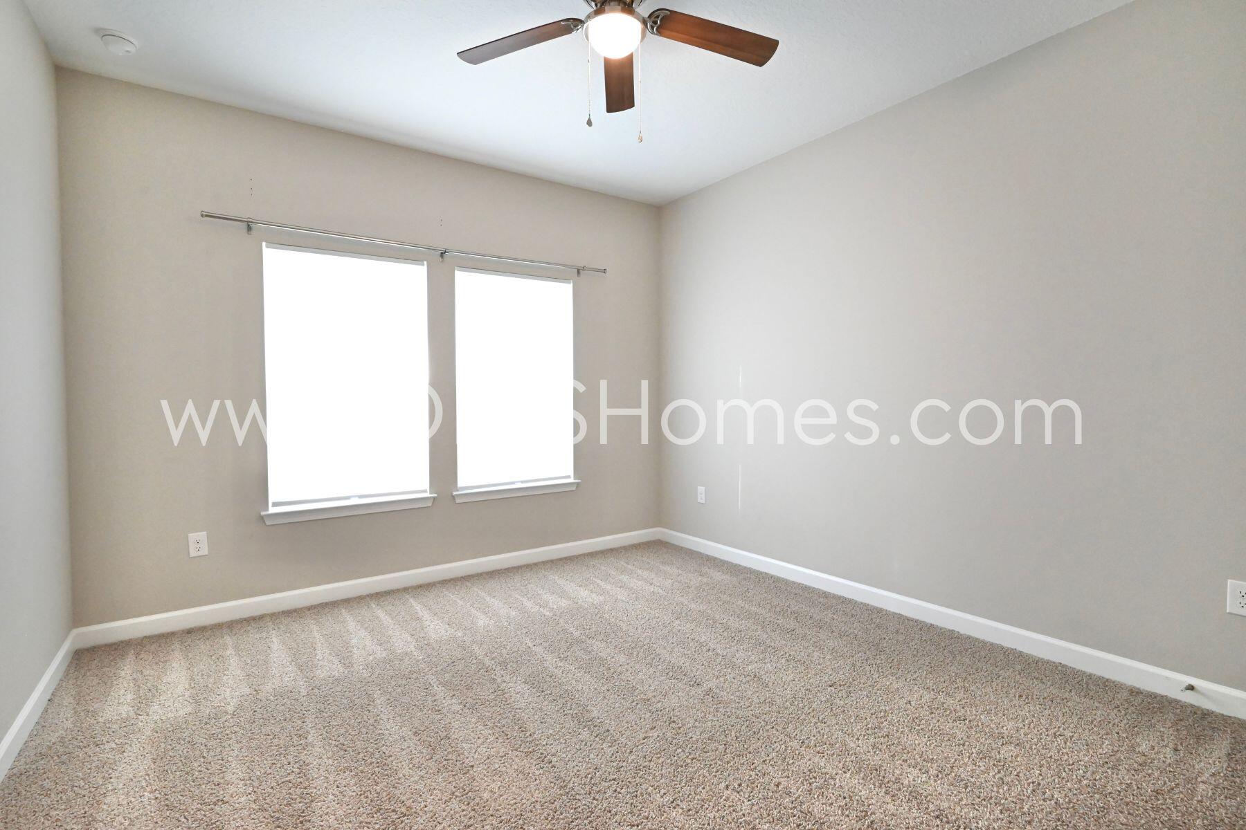 QUIET OAKS S/D - Residential Lease