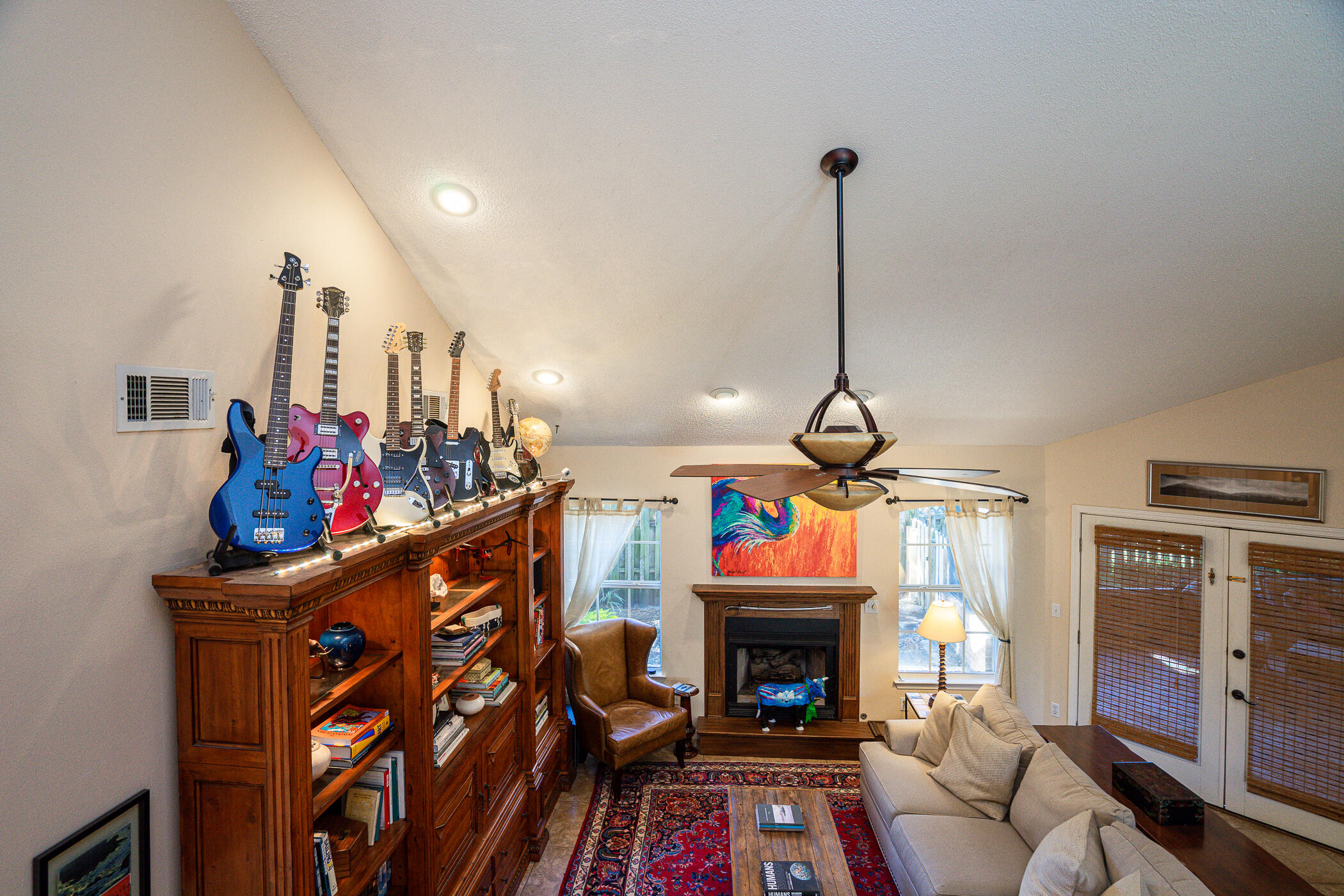 LAKE POINTE - Residential