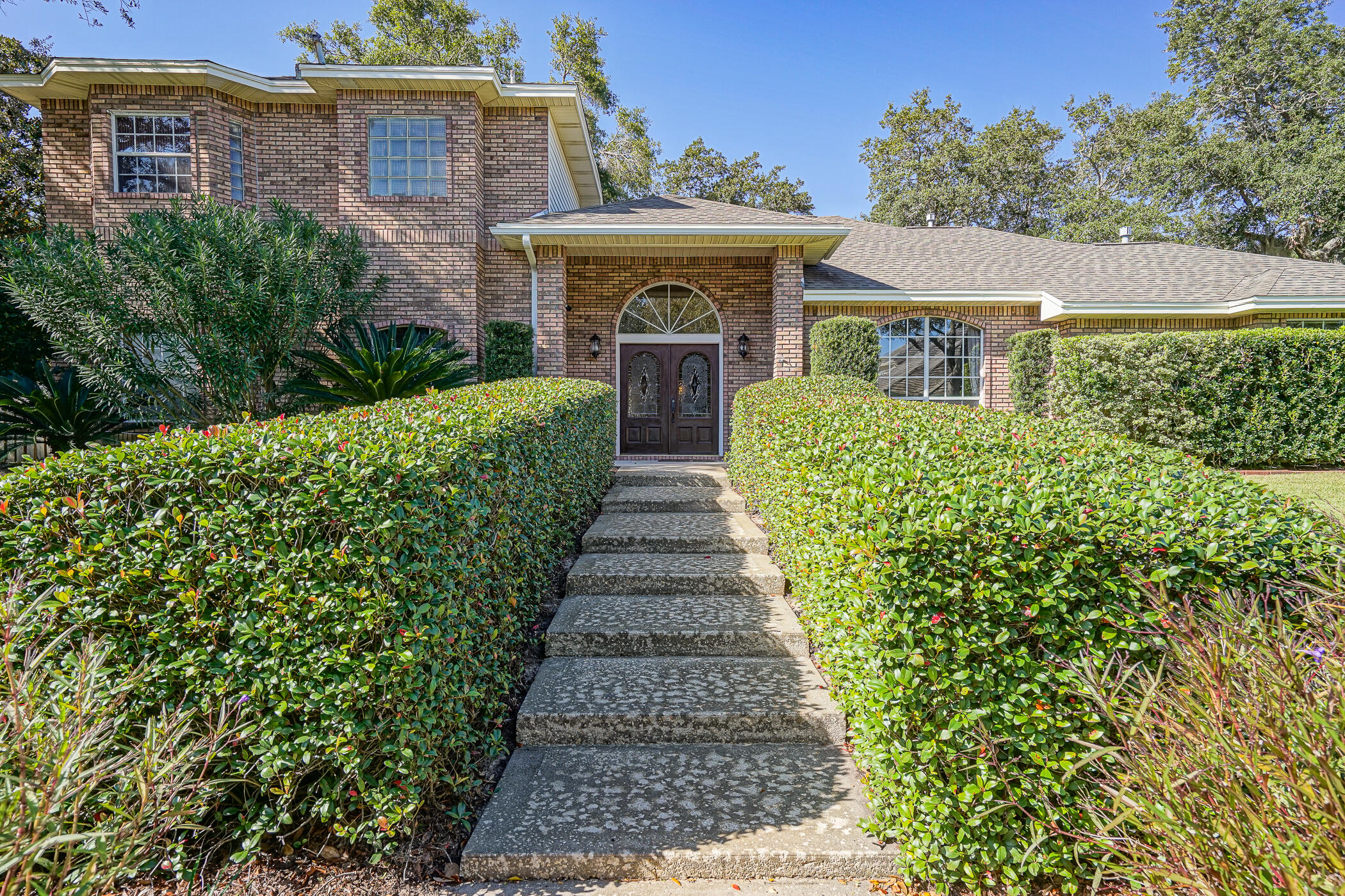 LAKE POINTE - Residential