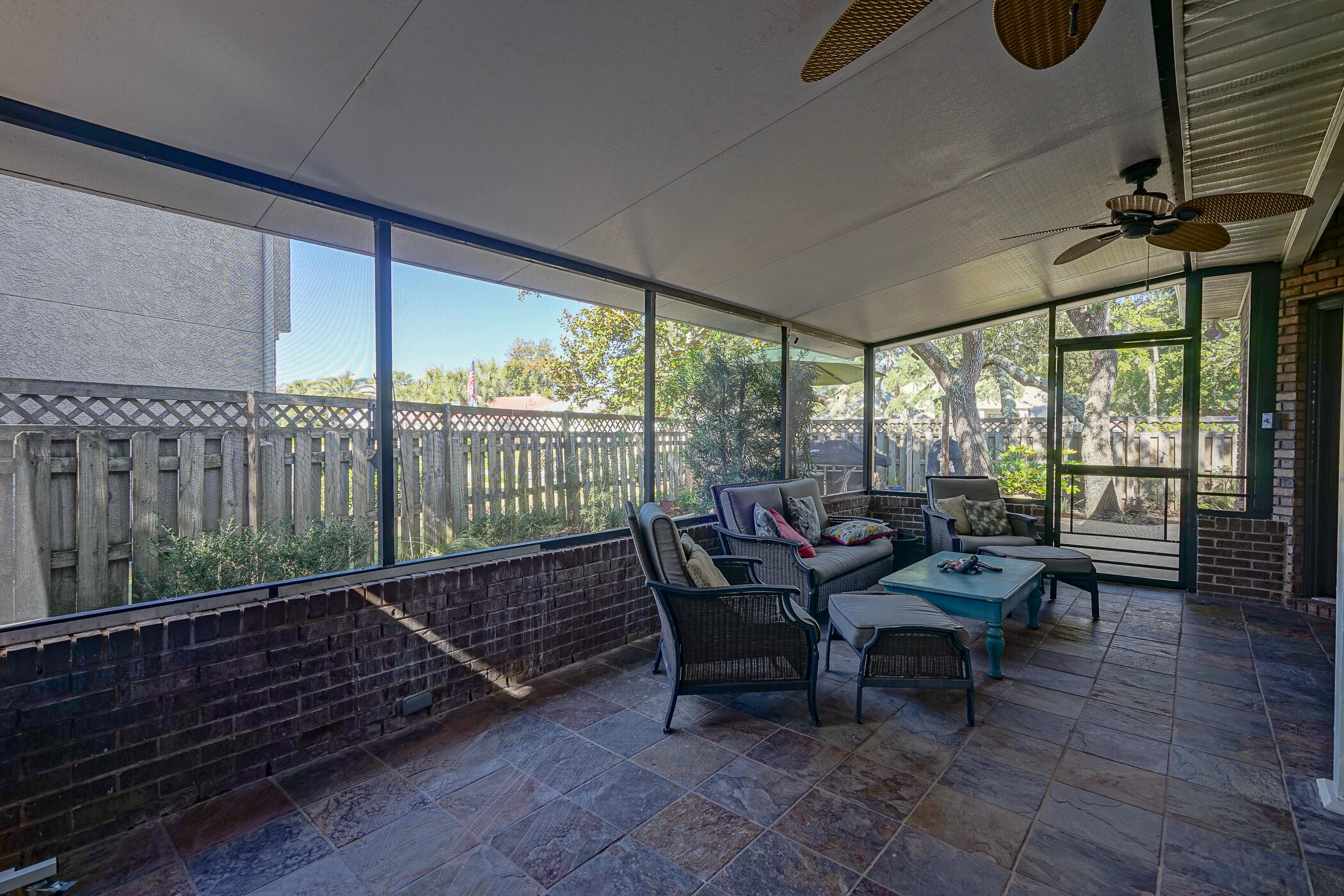 LAKE POINTE - Residential