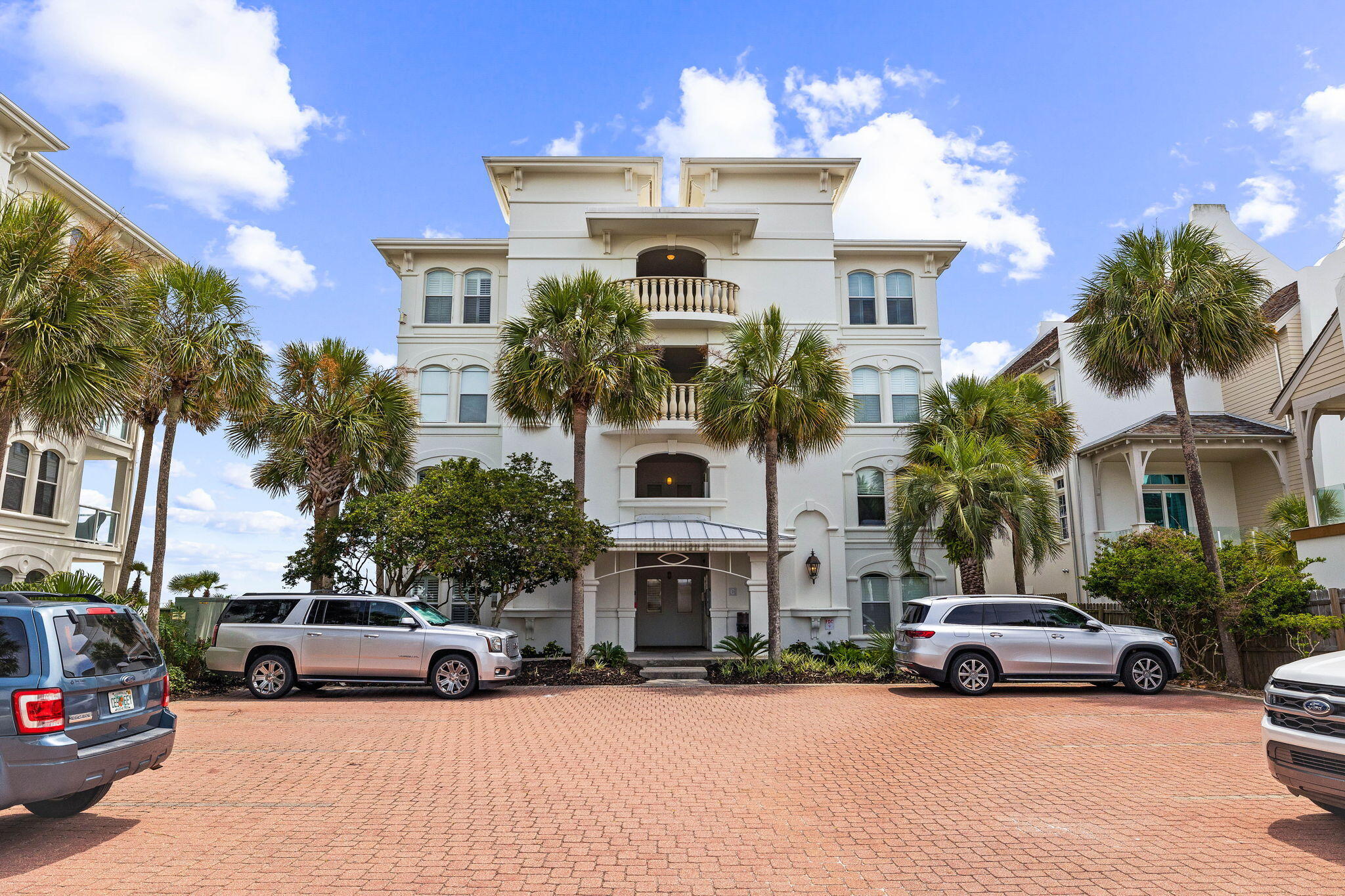 THE VILLAS AT SUNSET BEACH - Residential