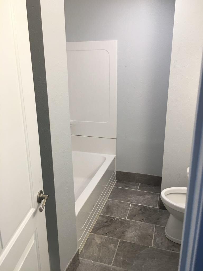 QUIET WOOD 1ST ADD LOT 21 - Residential Lease