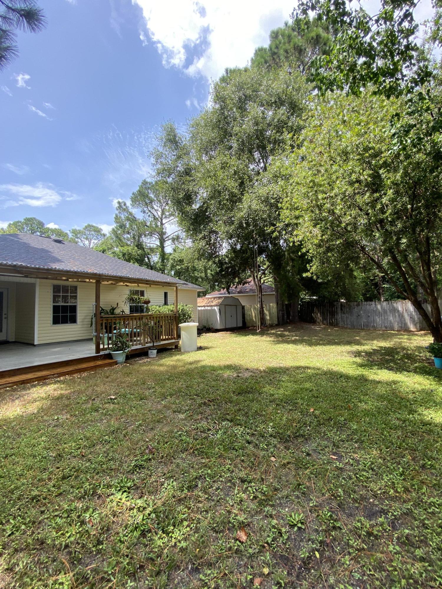 SHERRY WOODS PARK - Residential