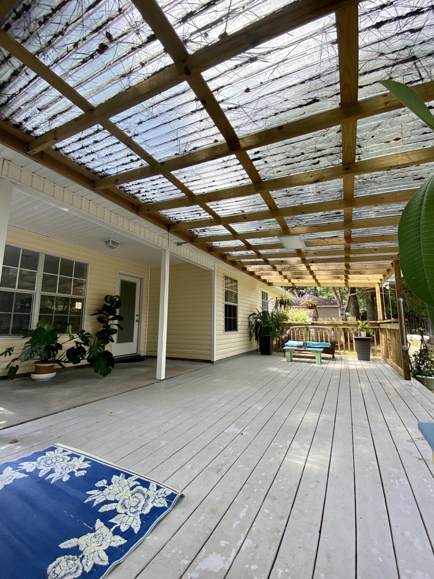 SHERRY WOODS PARK - Residential