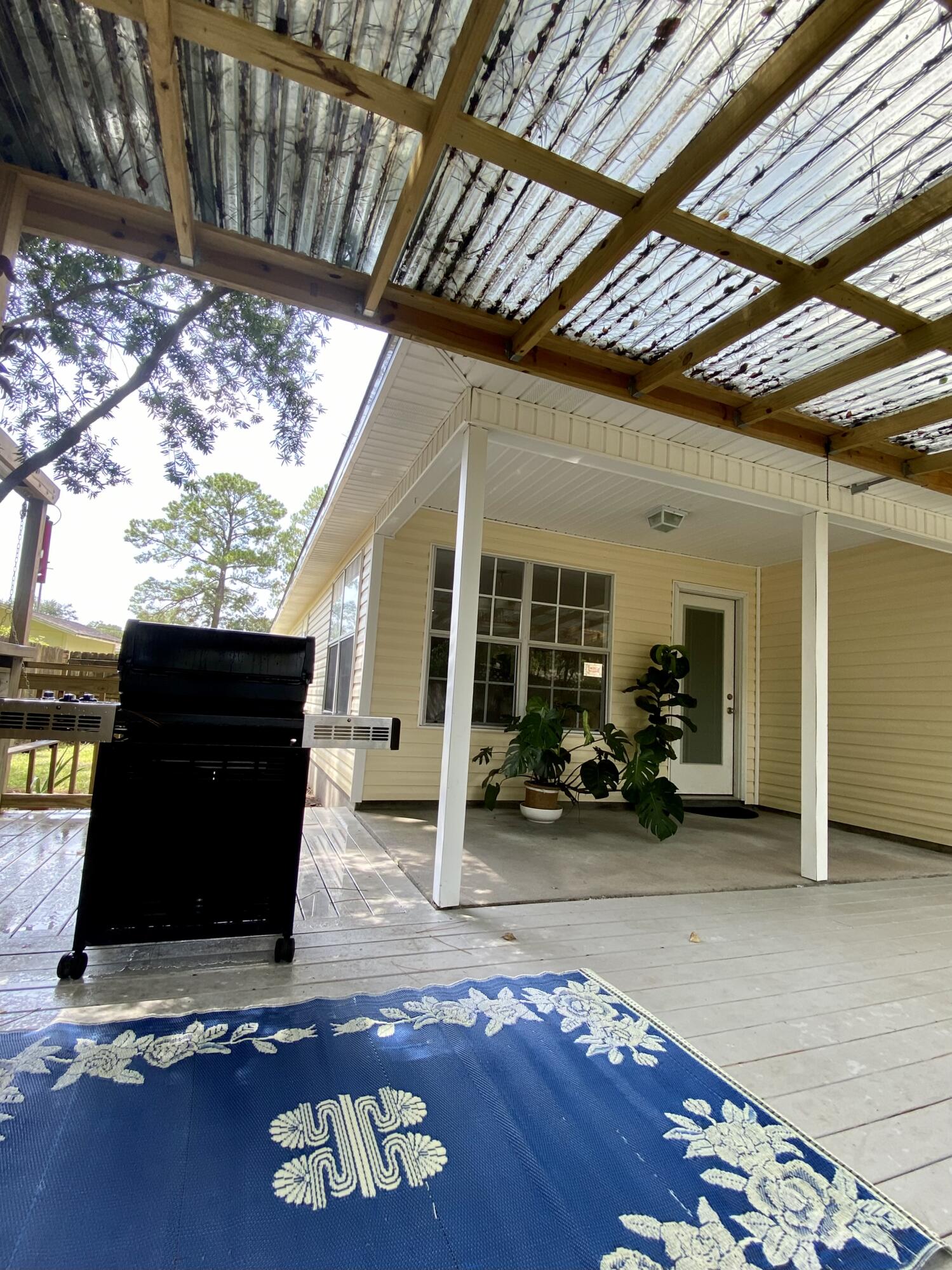 SHERRY WOODS PARK - Residential