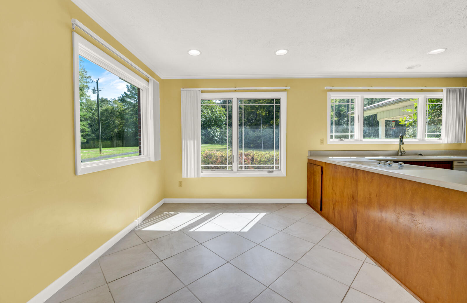 NO RECORDED SUBDIVISION - Residential