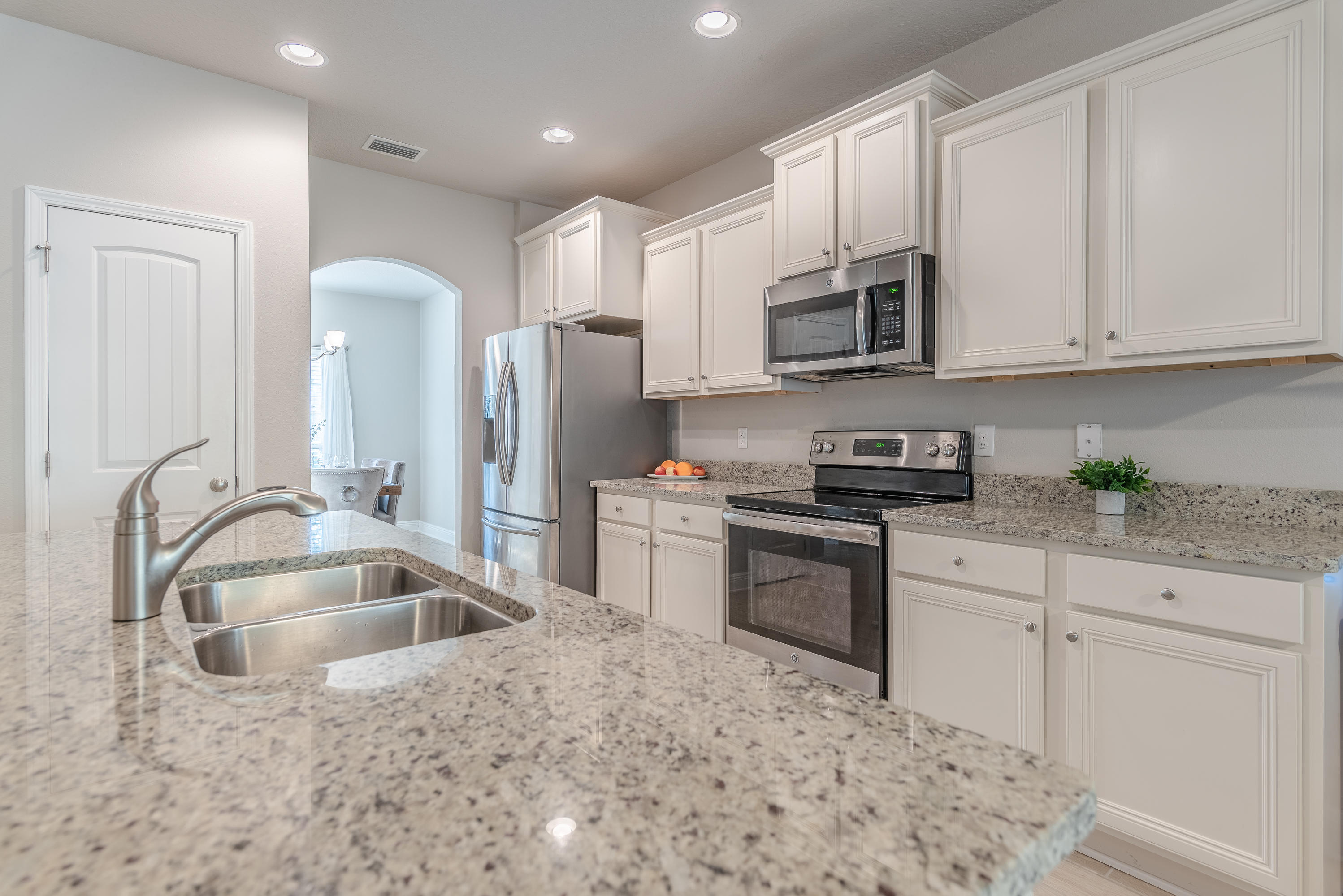 TRANQUILITY BY THE BAY - Residential