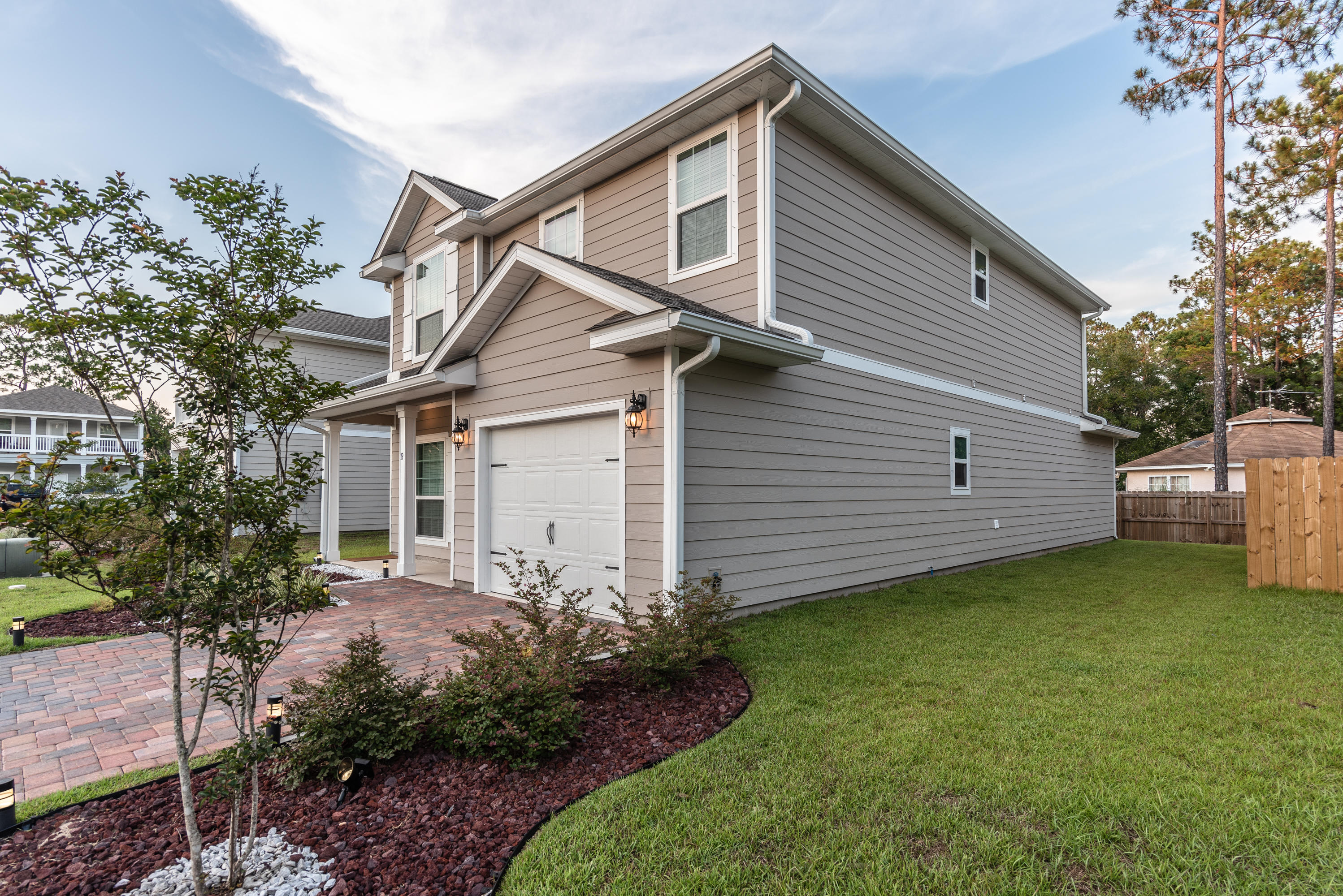 TRANQUILITY BY THE BAY - Residential