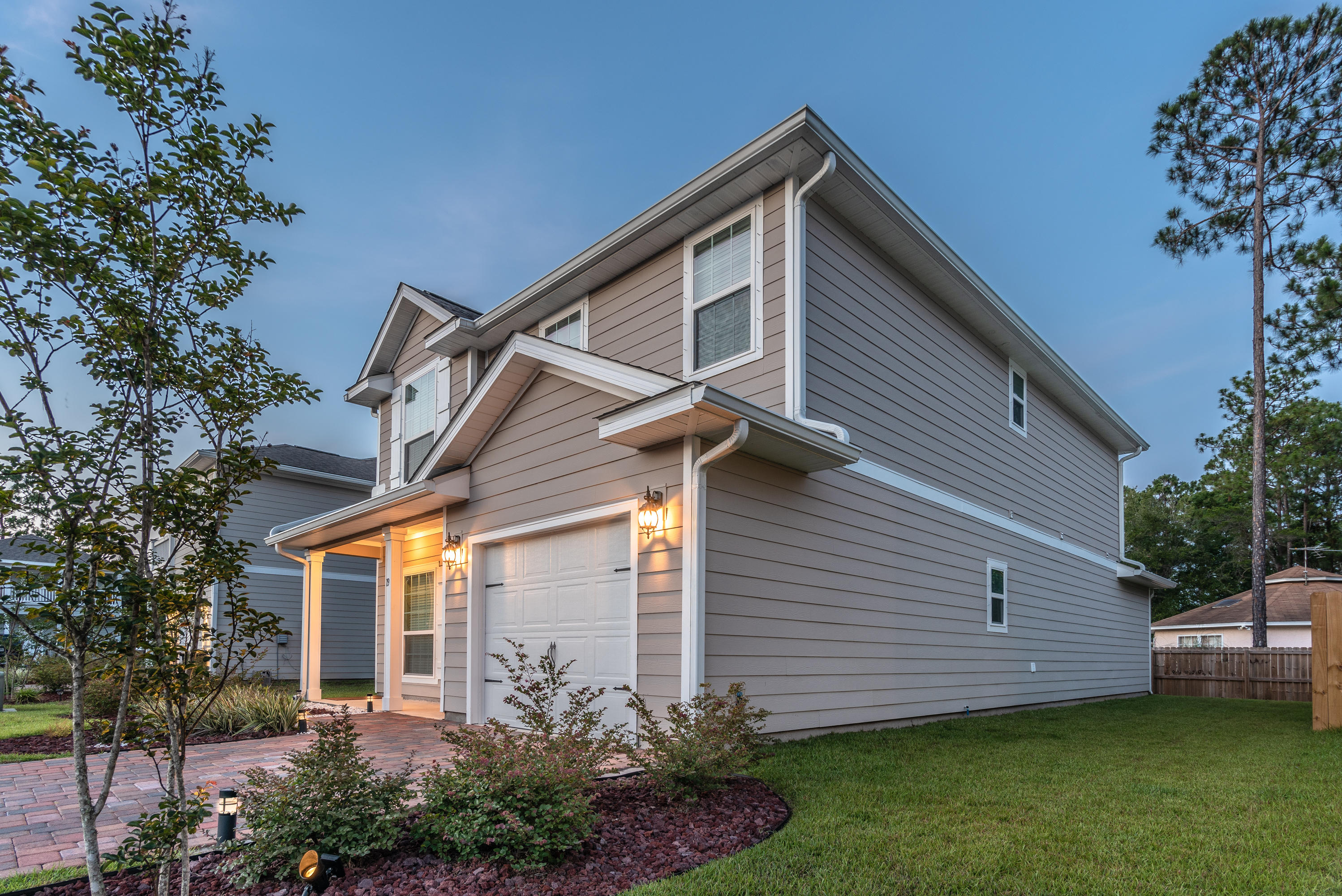 TRANQUILITY BY THE BAY - Residential