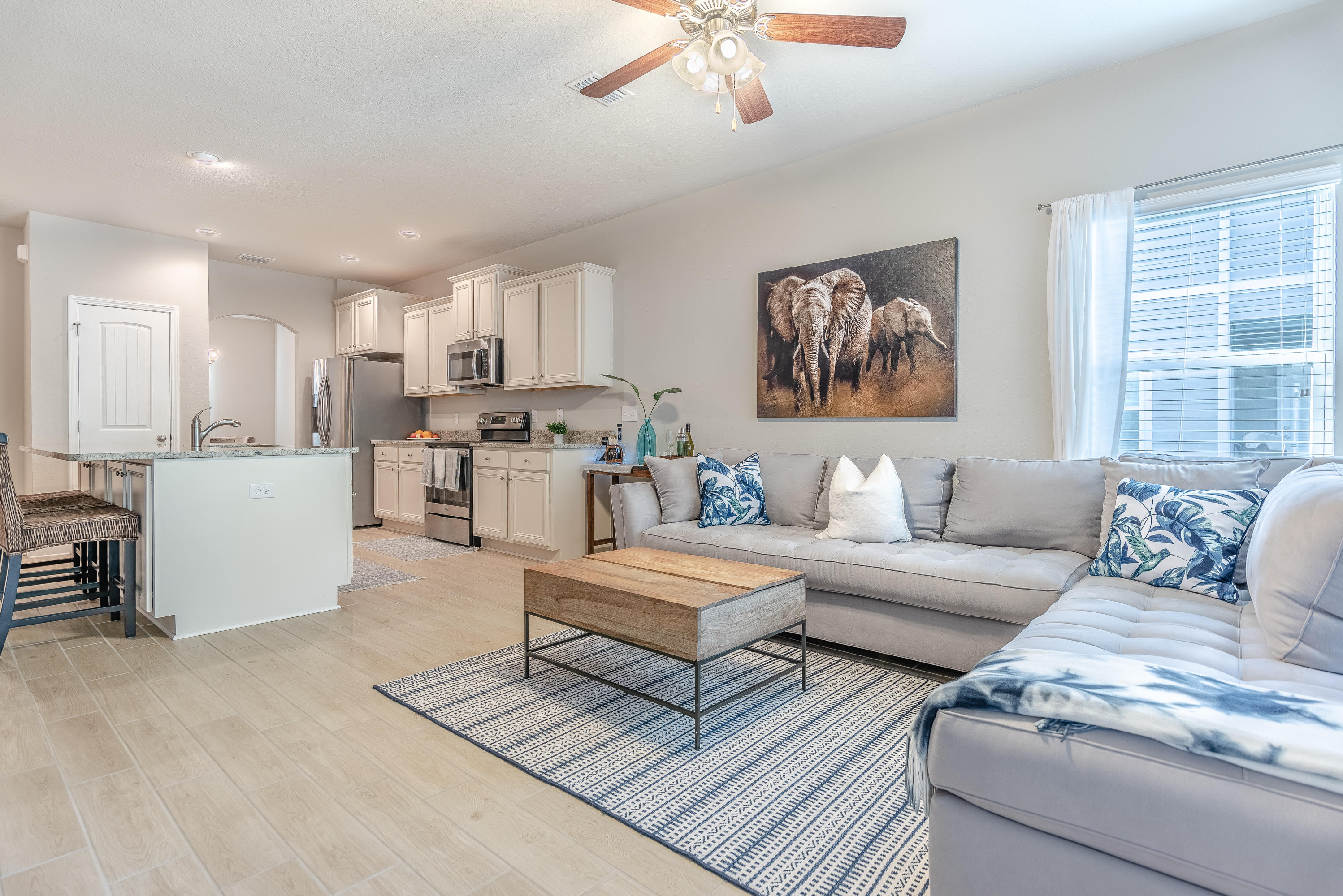 TRANQUILITY BY THE BAY - Residential