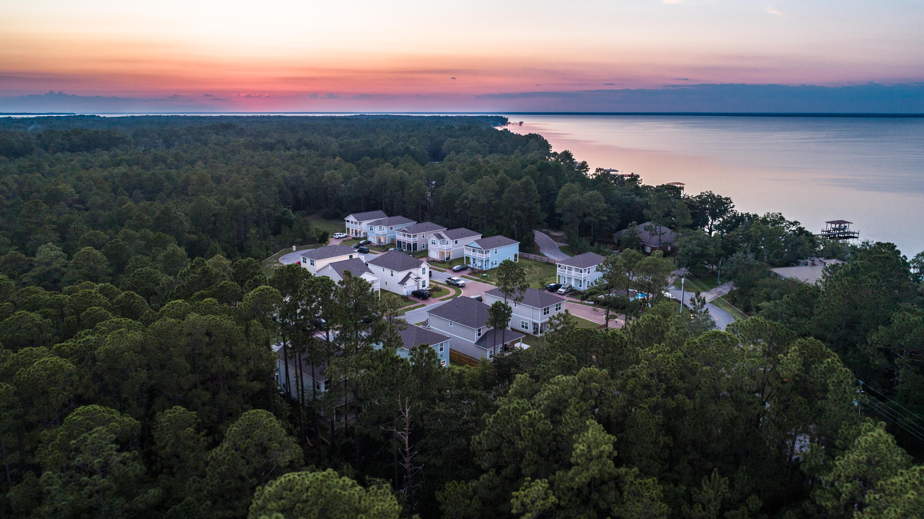 TRANQUILITY BY THE BAY - Residential