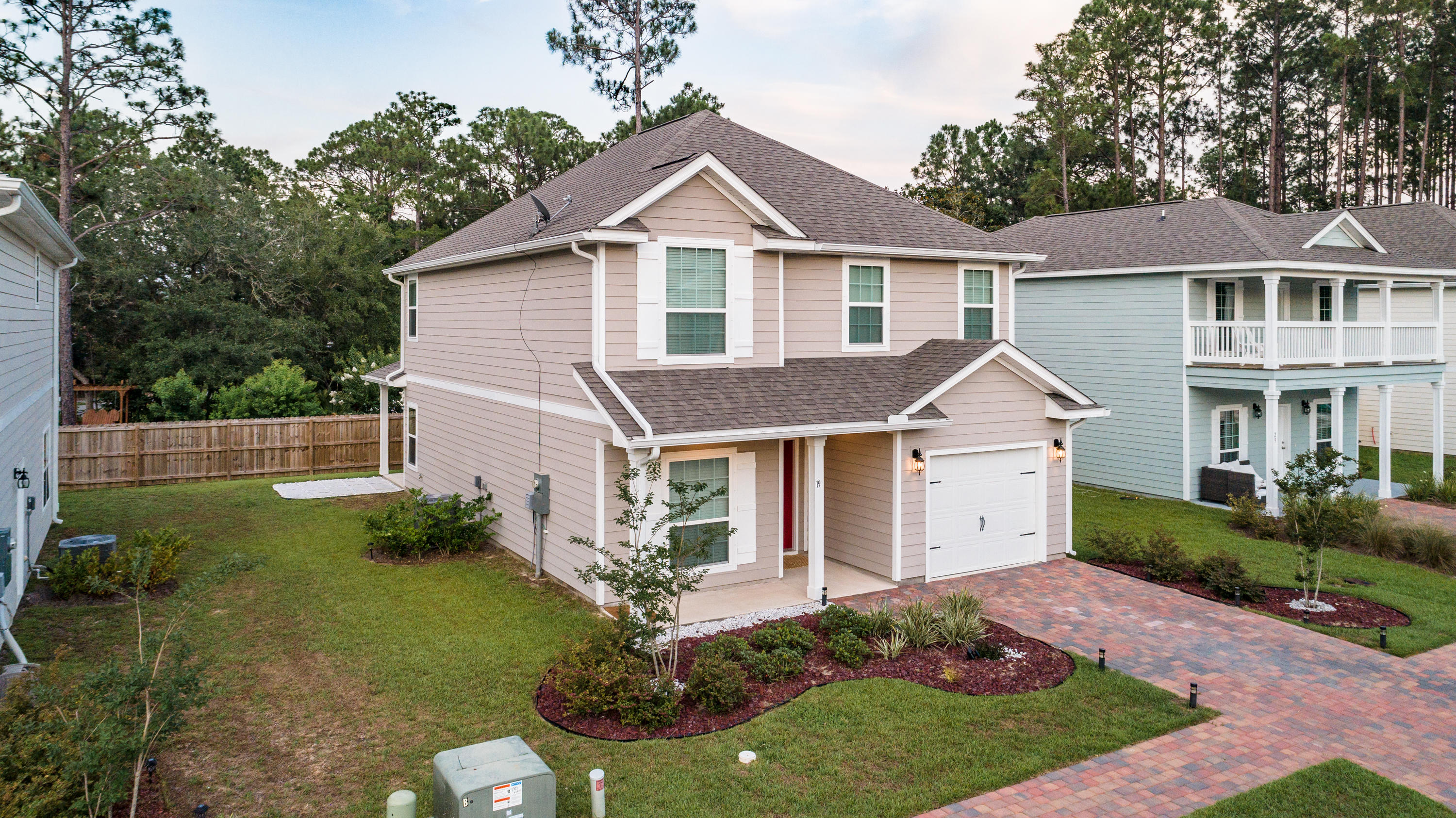 TRANQUILITY BY THE BAY - Residential
