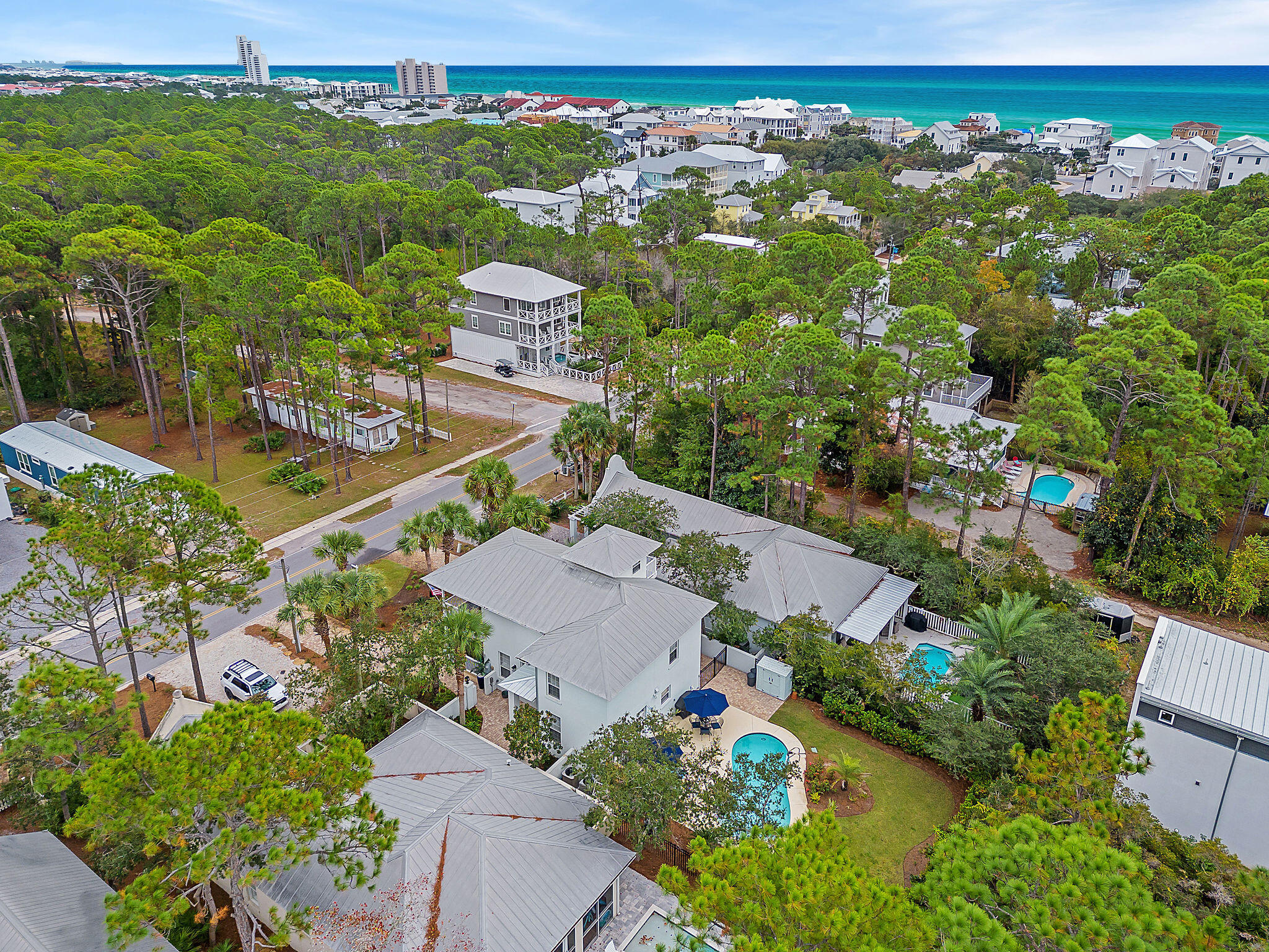 GULF SHORE MANOR - Residential