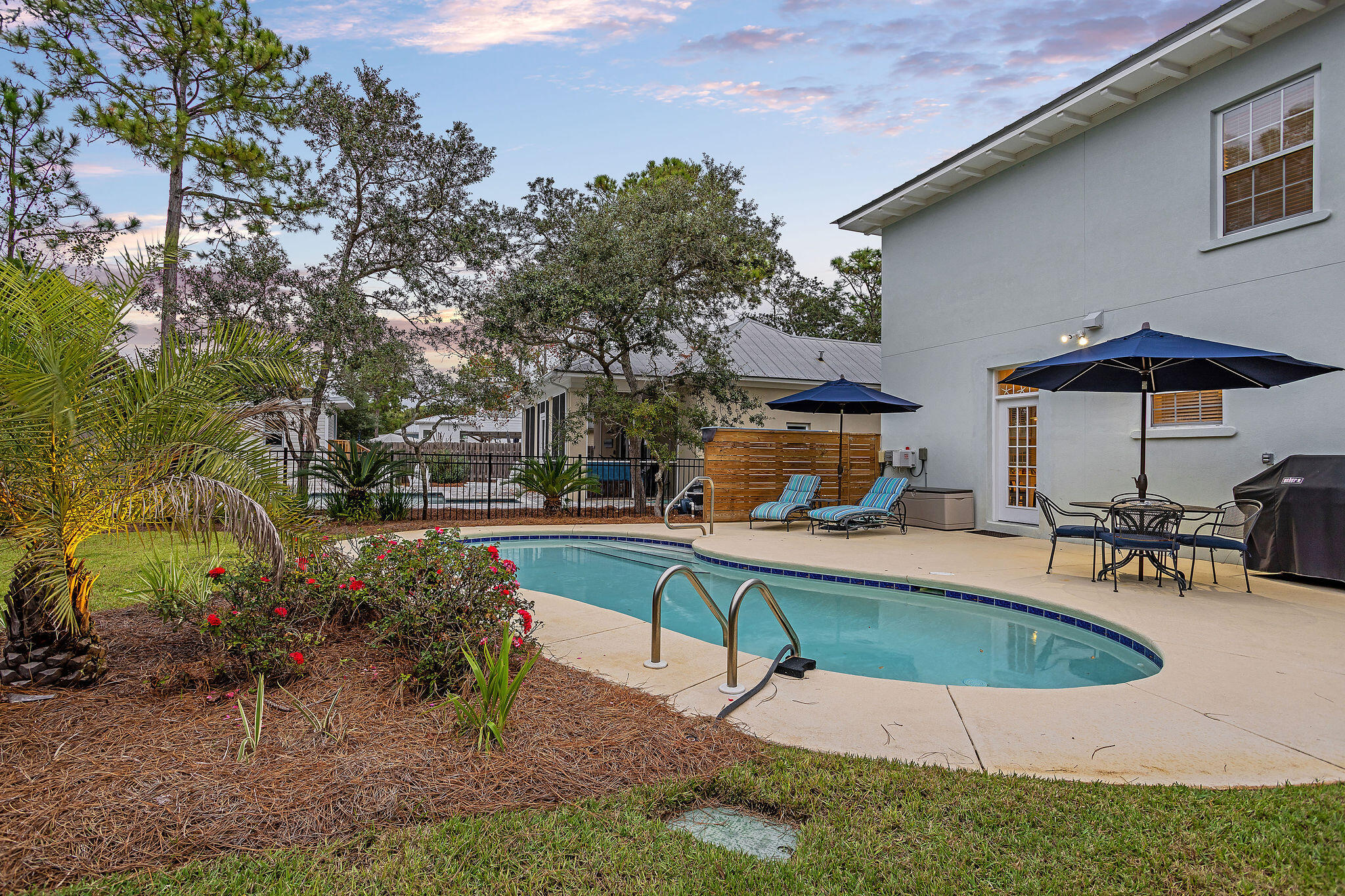GULF SHORE MANOR - Residential