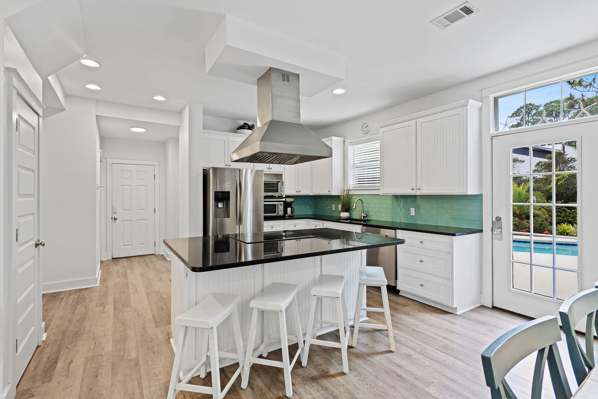 GULF SHORE MANOR - Residential