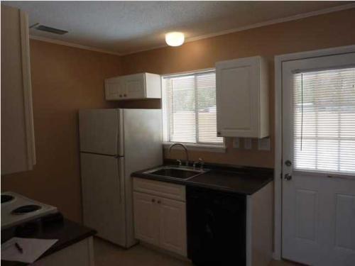 VALPARAISO PLAT 07 - Residential Lease