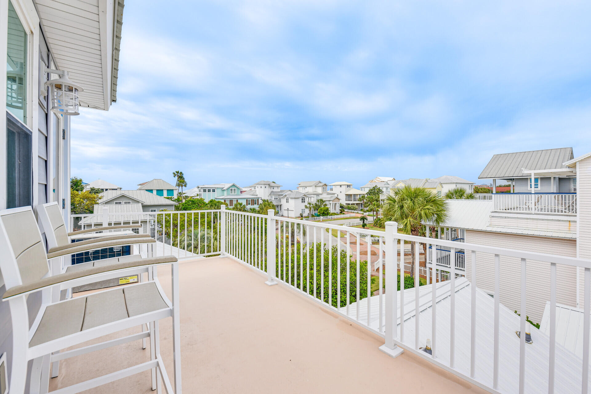 CRYSTAL SHORES - Residential