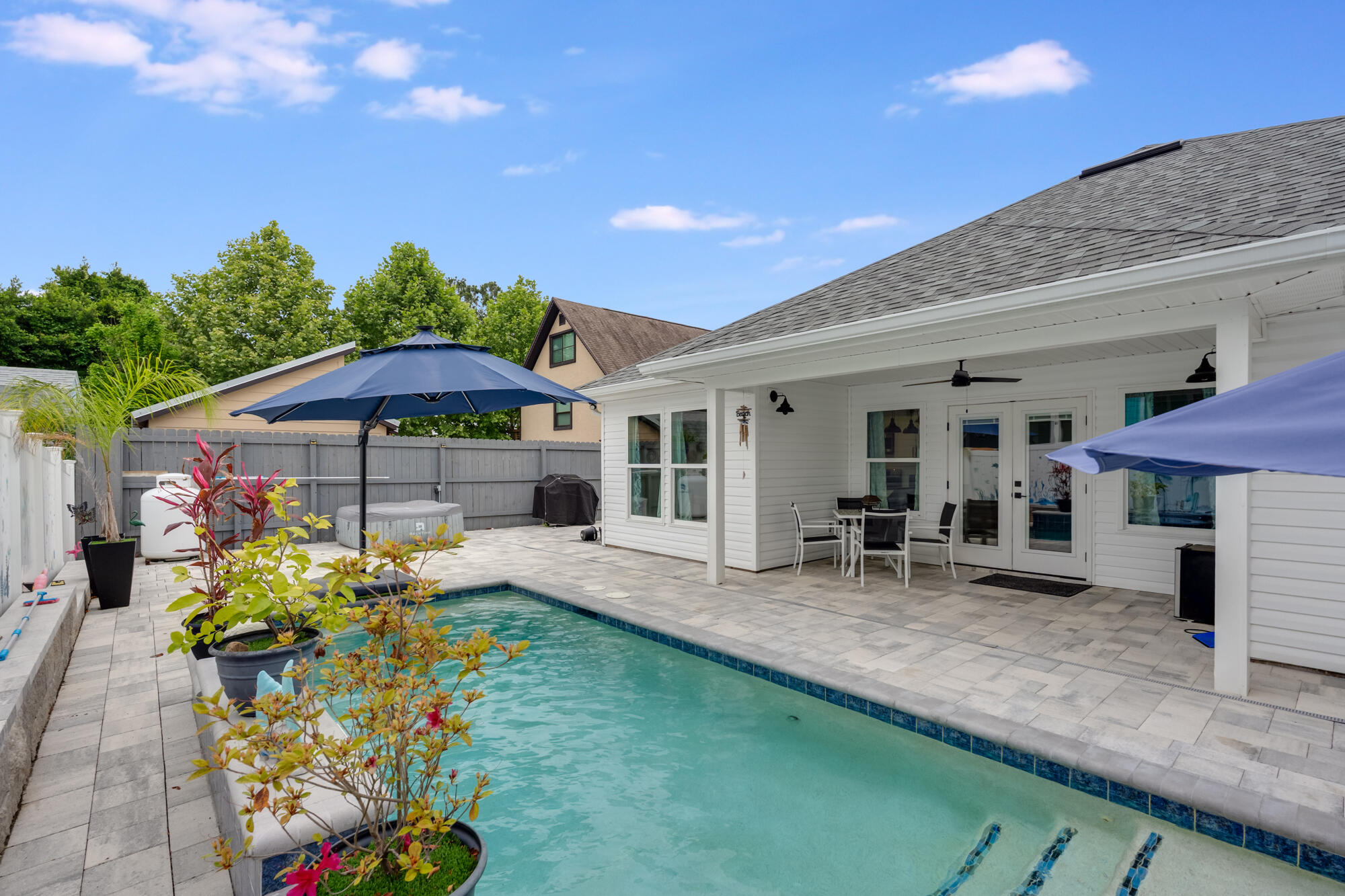 NO RECORDED SUBDIVISION - Residential