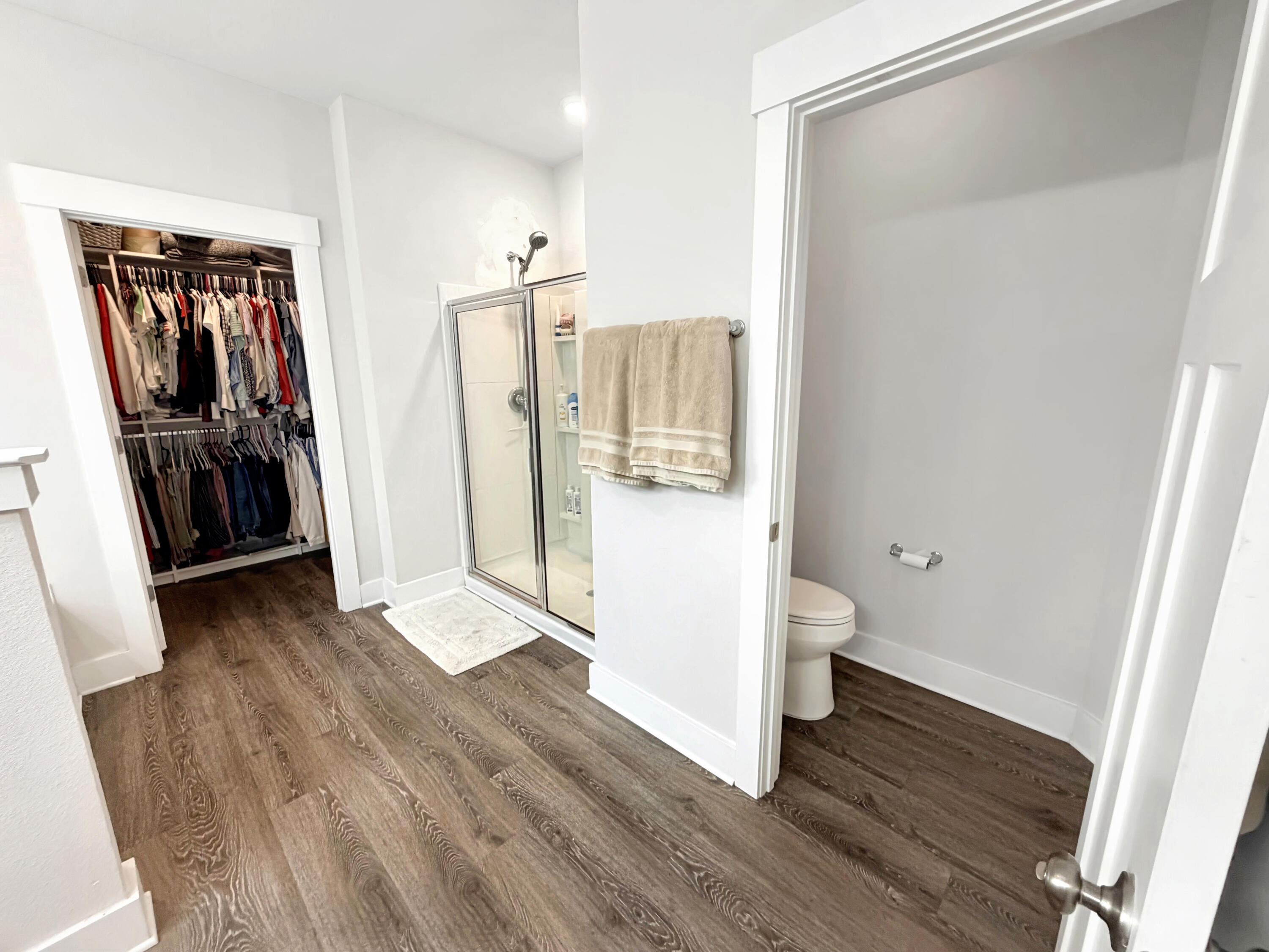 HILLWOOD ESTATES - Residential