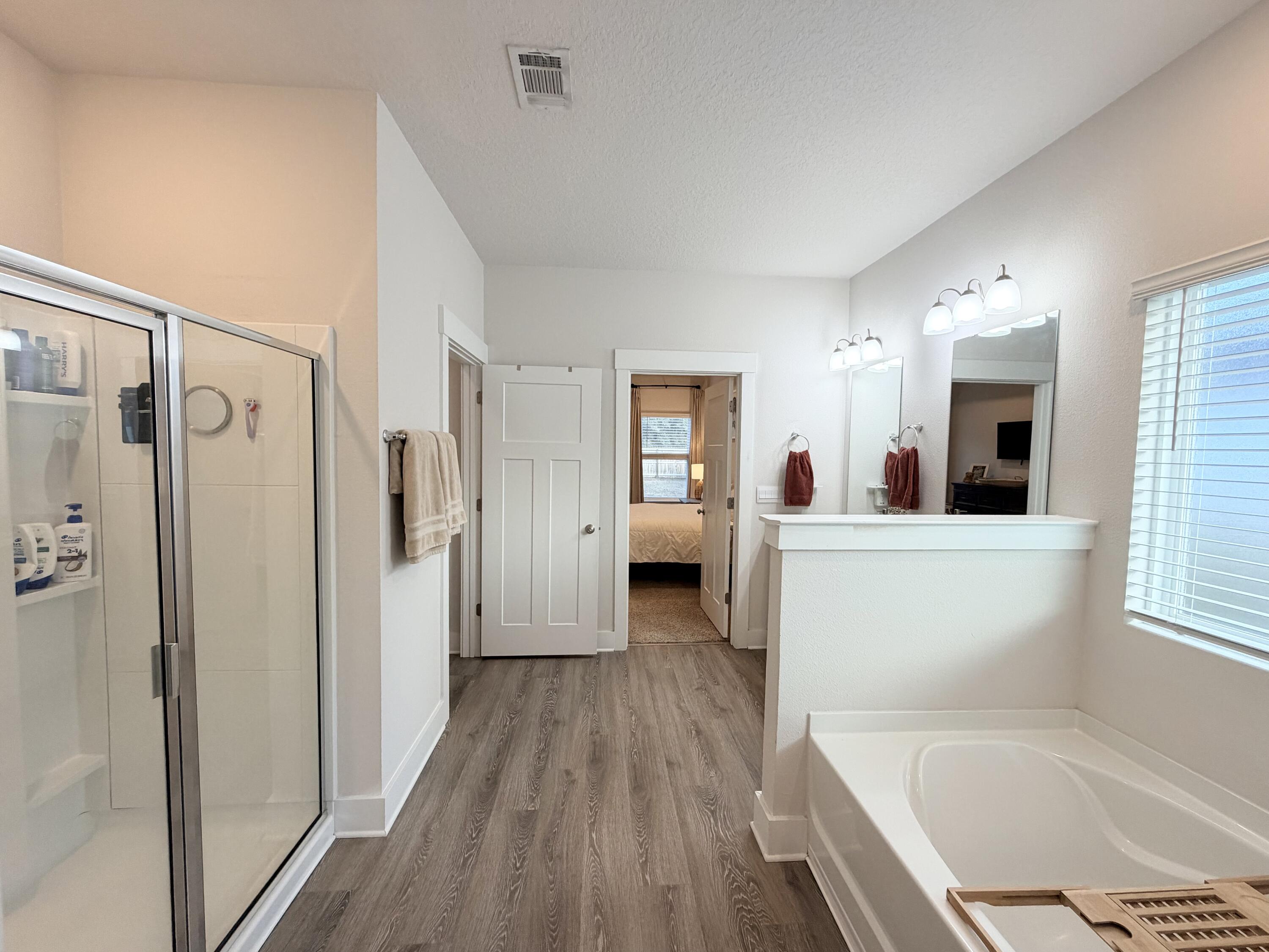 HILLWOOD ESTATES - Residential