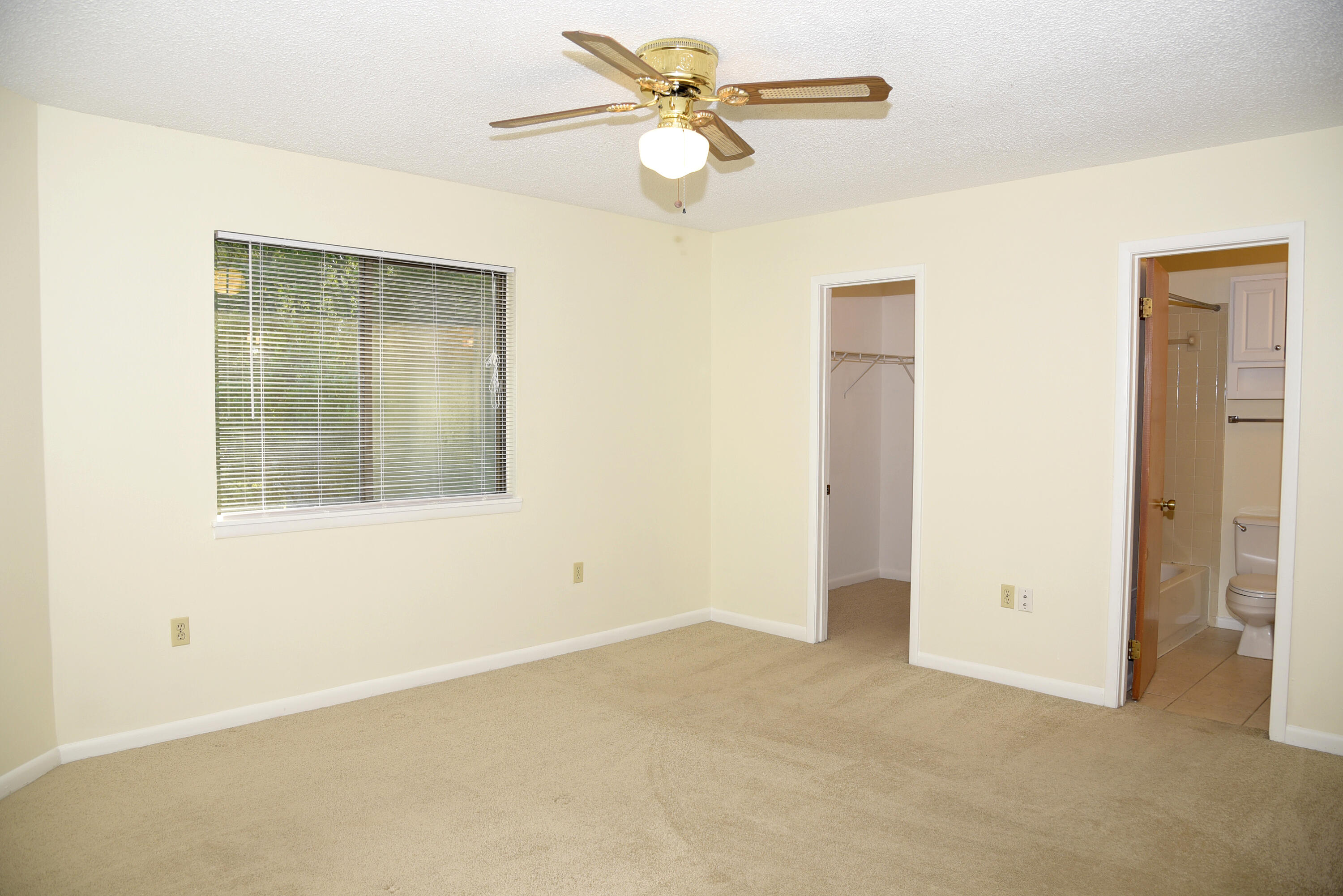 ROCKY BAYOU T/H - Residential