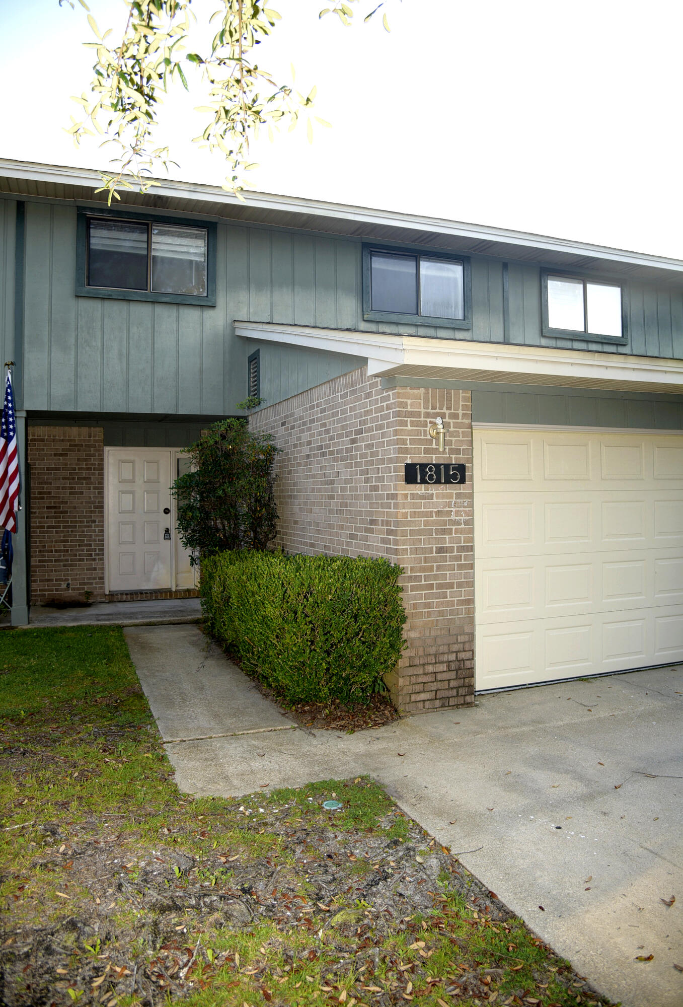 ROCKY BAYOU T/H - Residential