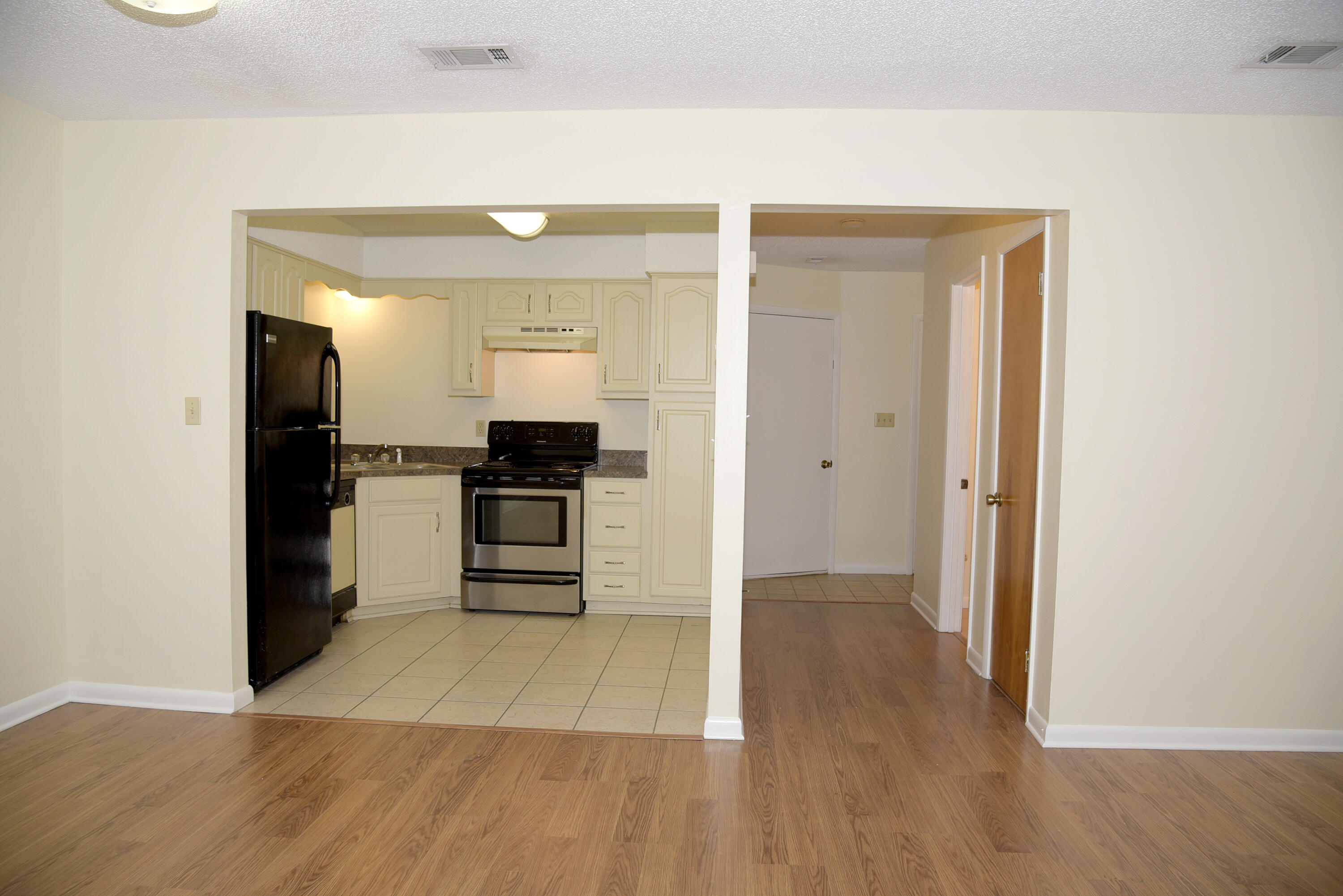 ROCKY BAYOU T/H - Residential