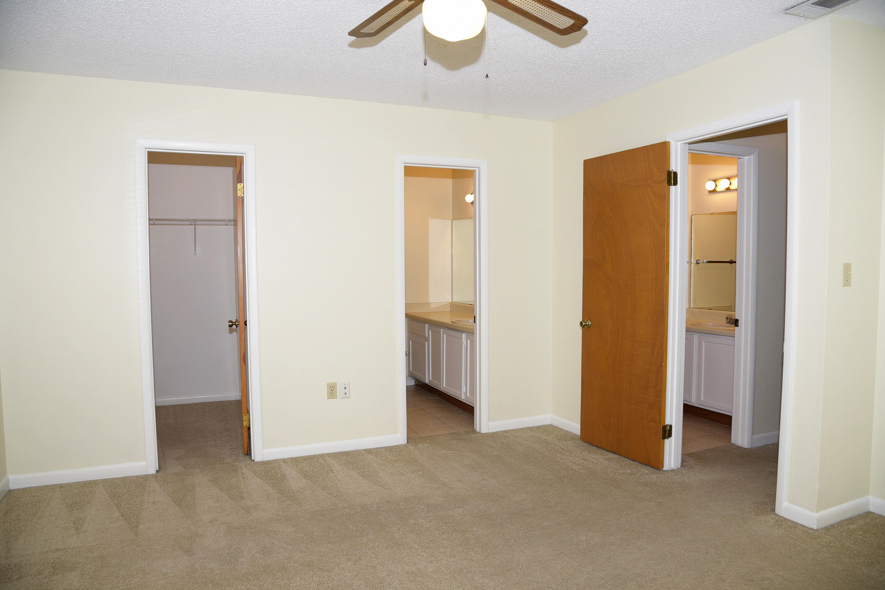 ROCKY BAYOU T/H - Residential