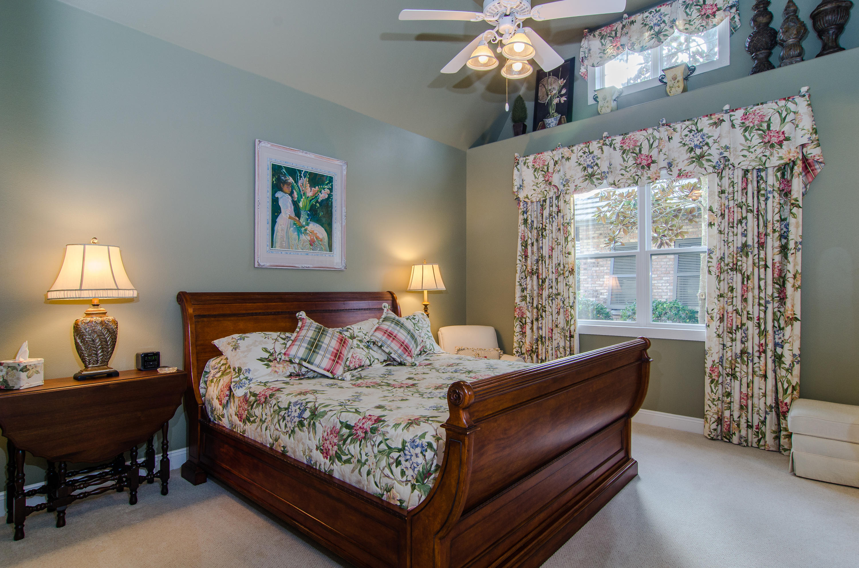 BURNT PINE - Residential