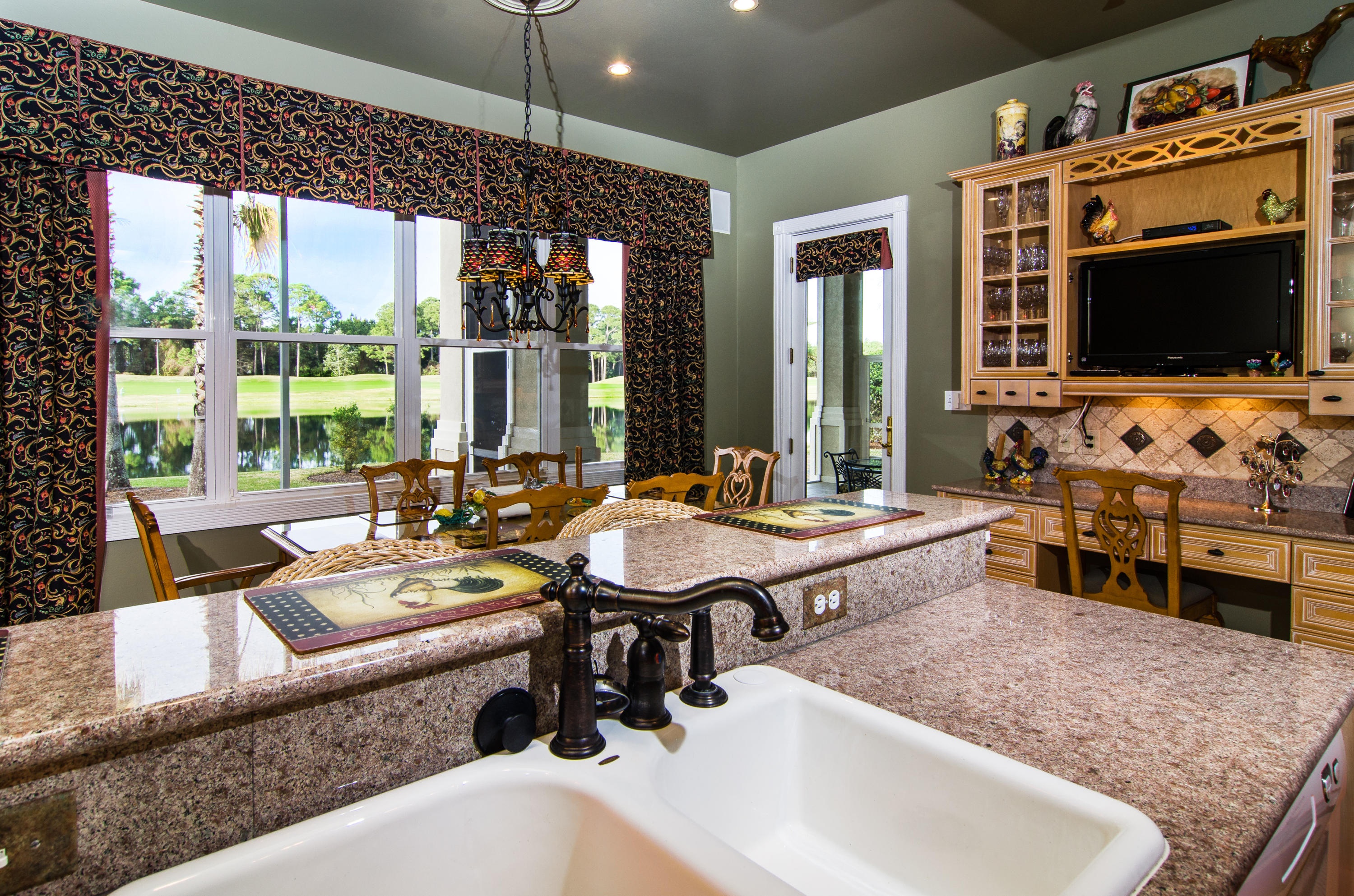 BURNT PINE - Residential