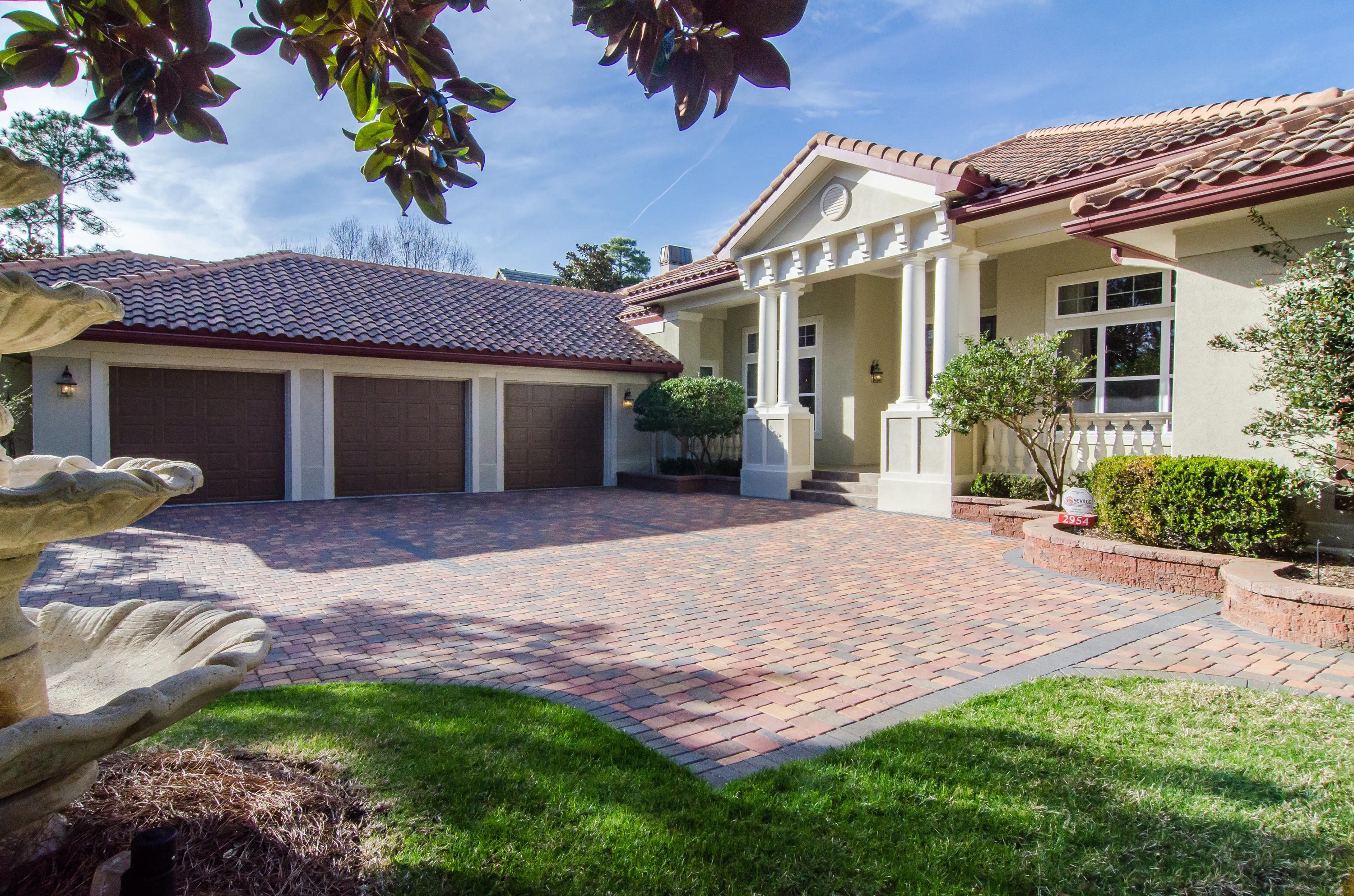 BURNT PINE - Residential