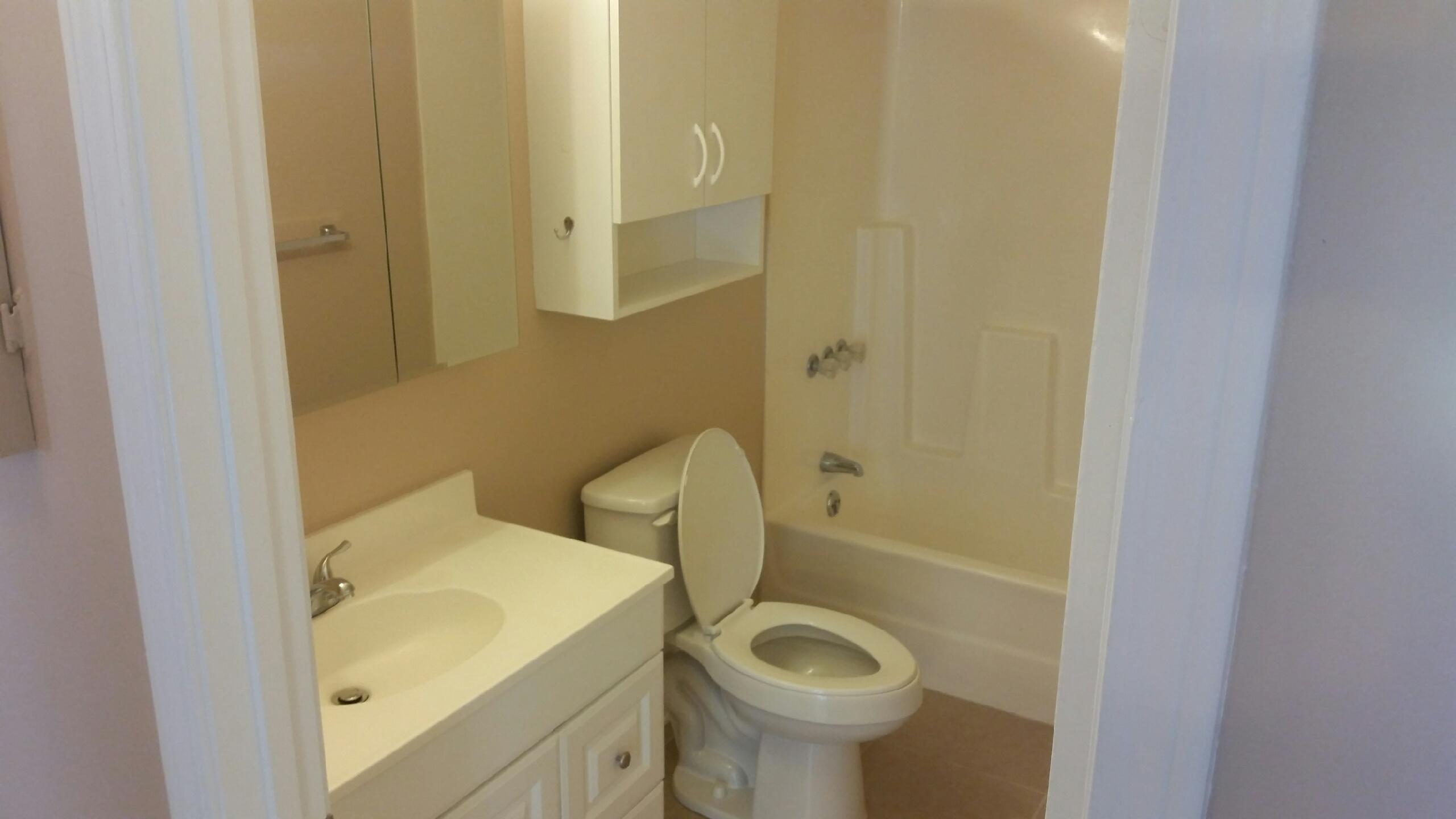 PINE VIEW - Residential Lease