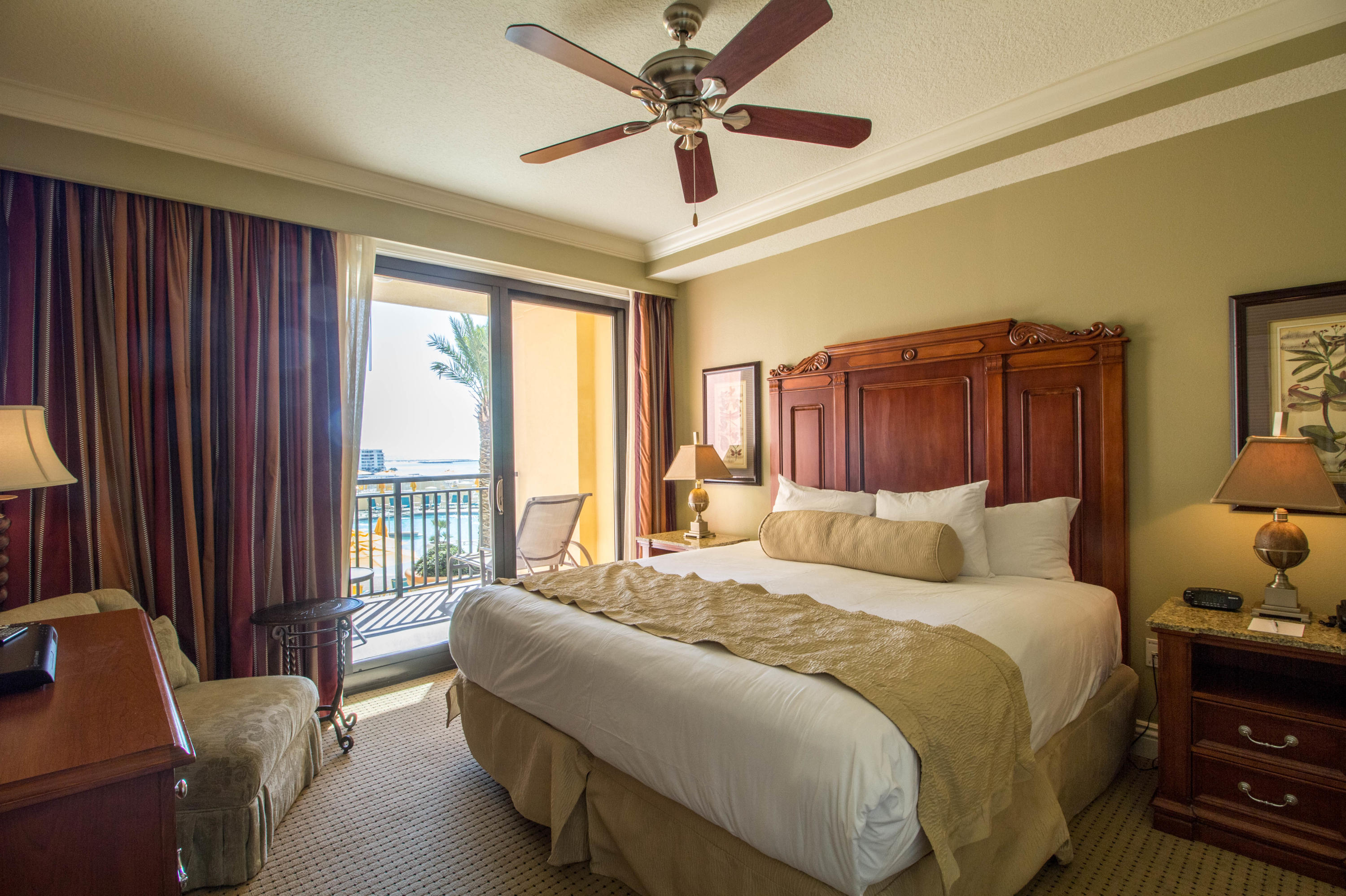 EMERALD GRANDE - Residential