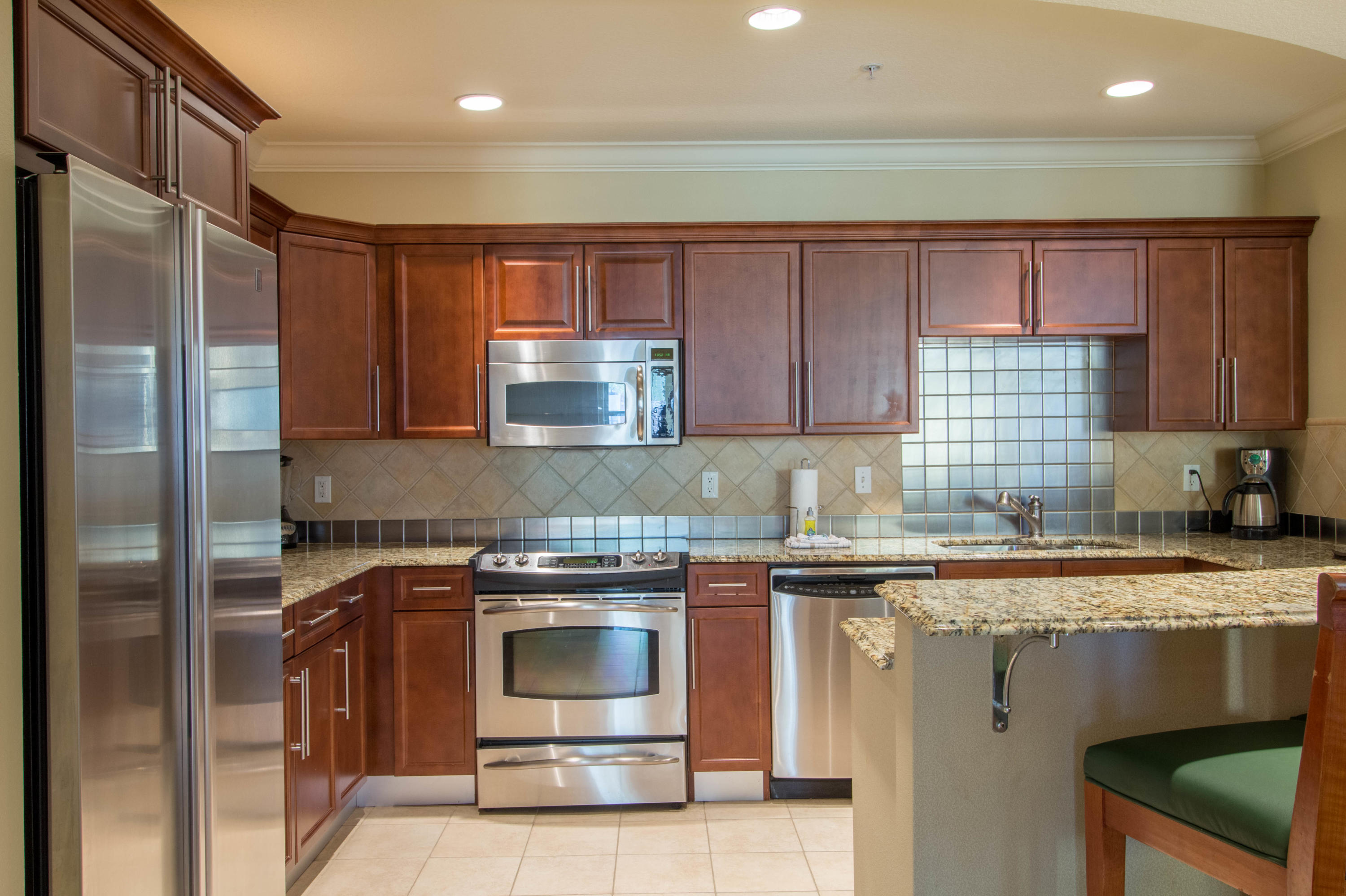 EMERALD GRANDE - Residential