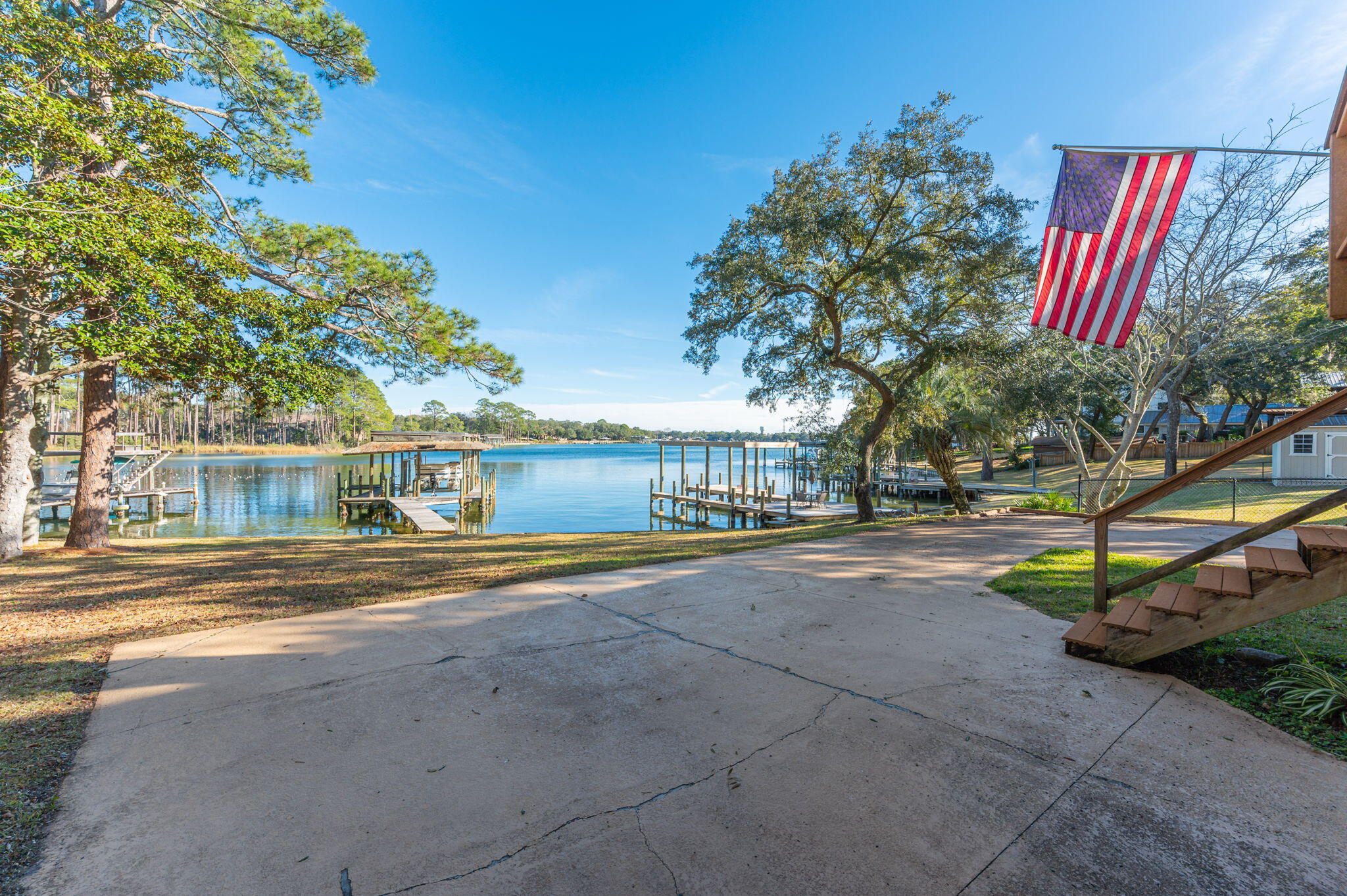 Poquito Bayou - Residential