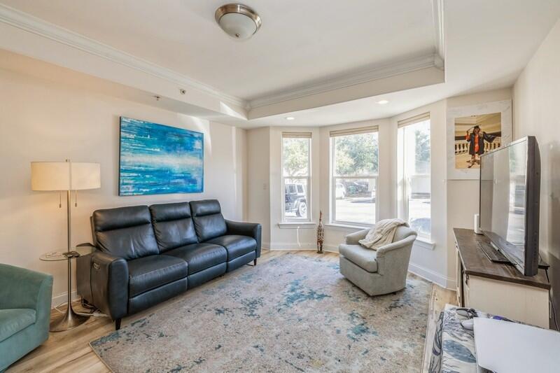 OLD BAY CONDO - Residential