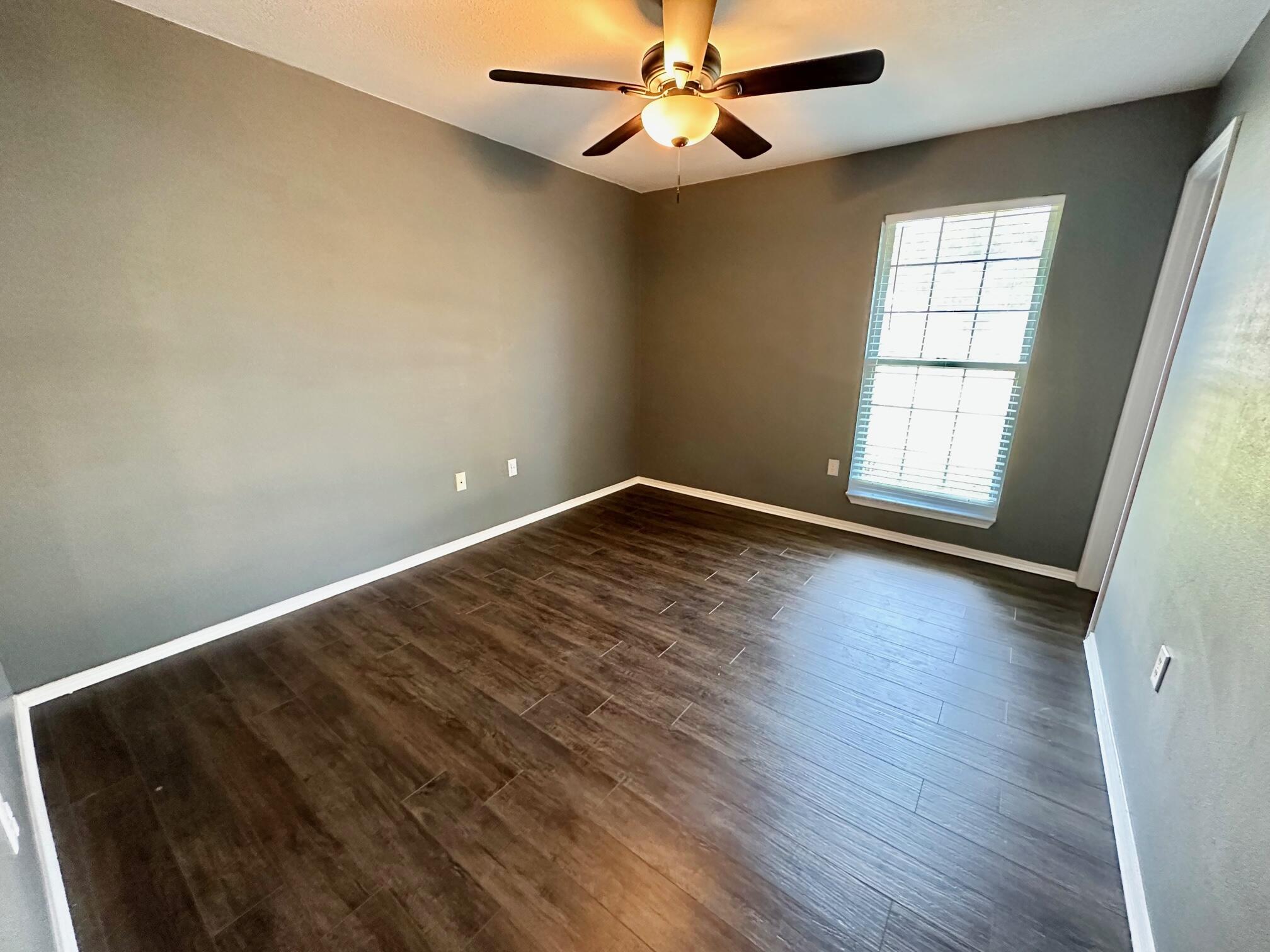 HUNTERS RUN S/D - Residential Lease