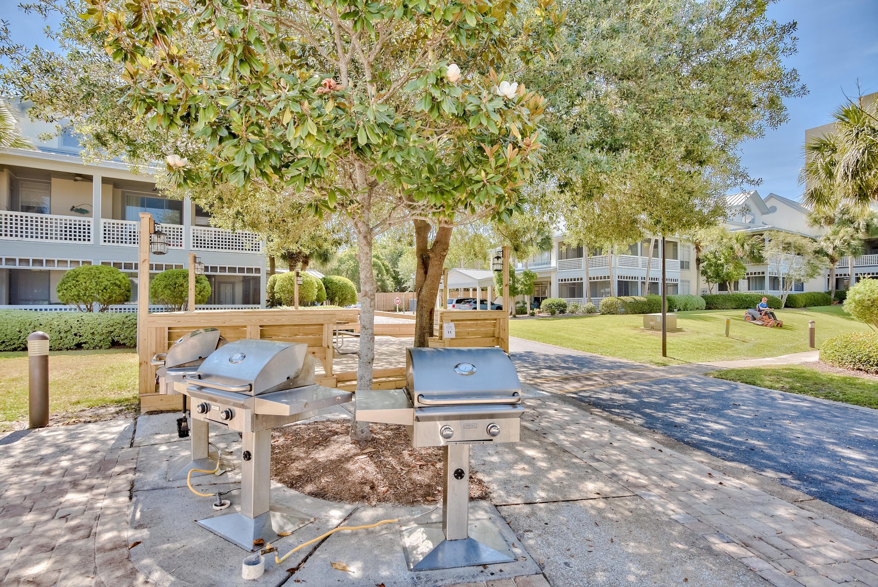 HIDDEN DUNES BEACH COTTAGES - Residential