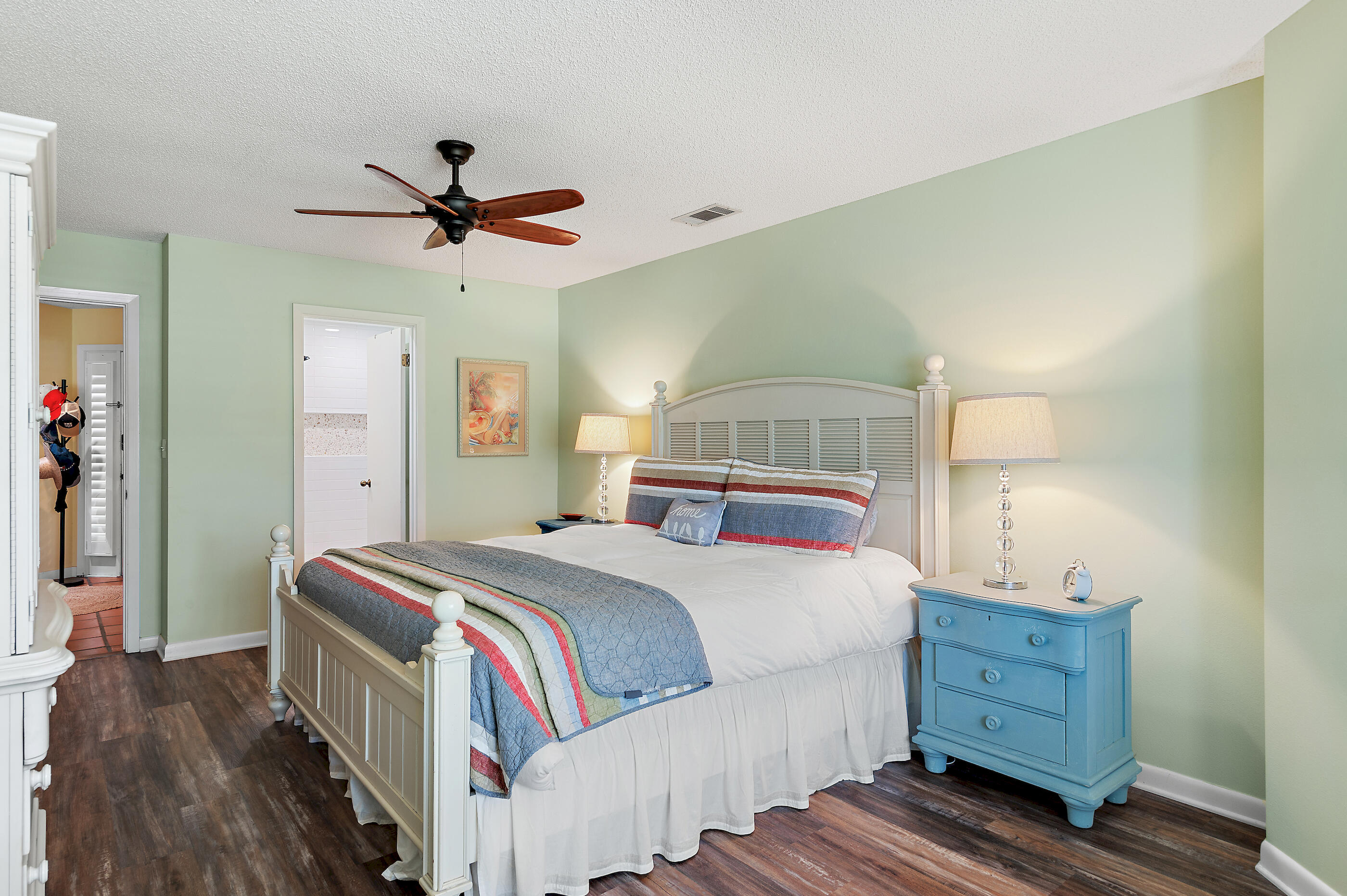 HIDDEN DUNES BEACH COTTAGES - Residential