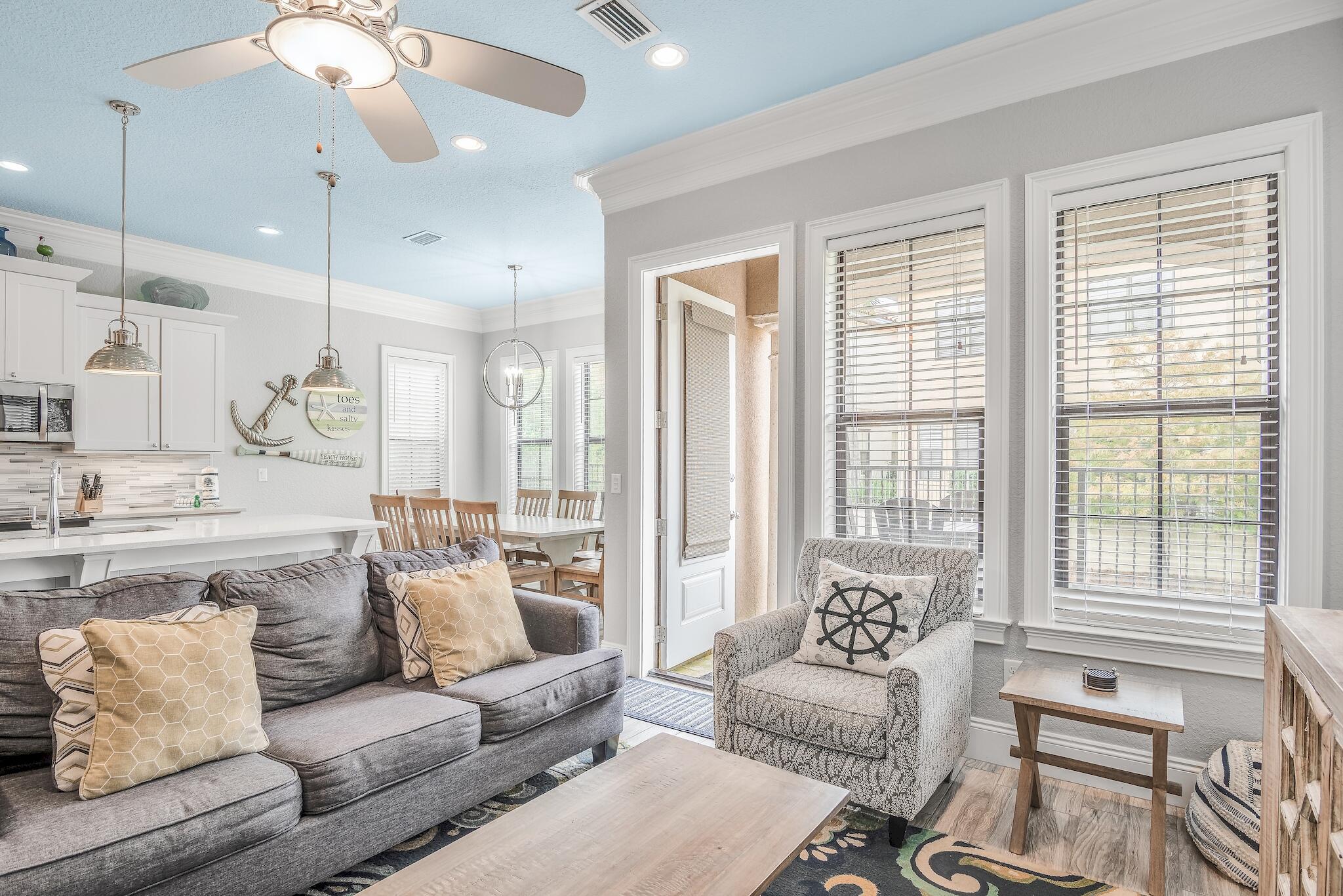 VILLA LAGO - Residential