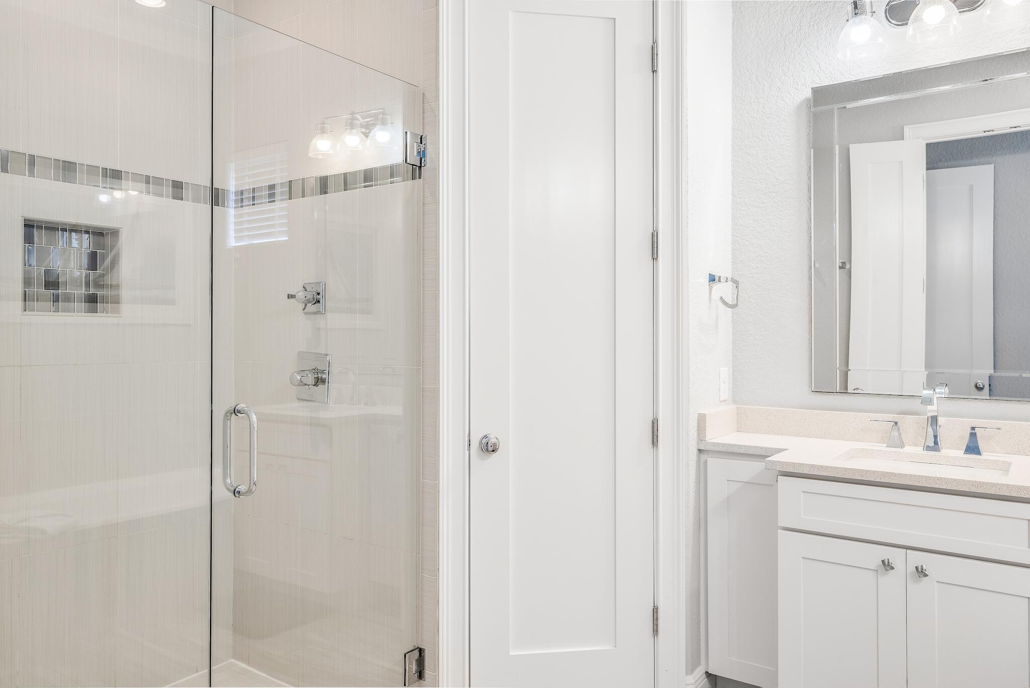 VILLA LAGO - Residential