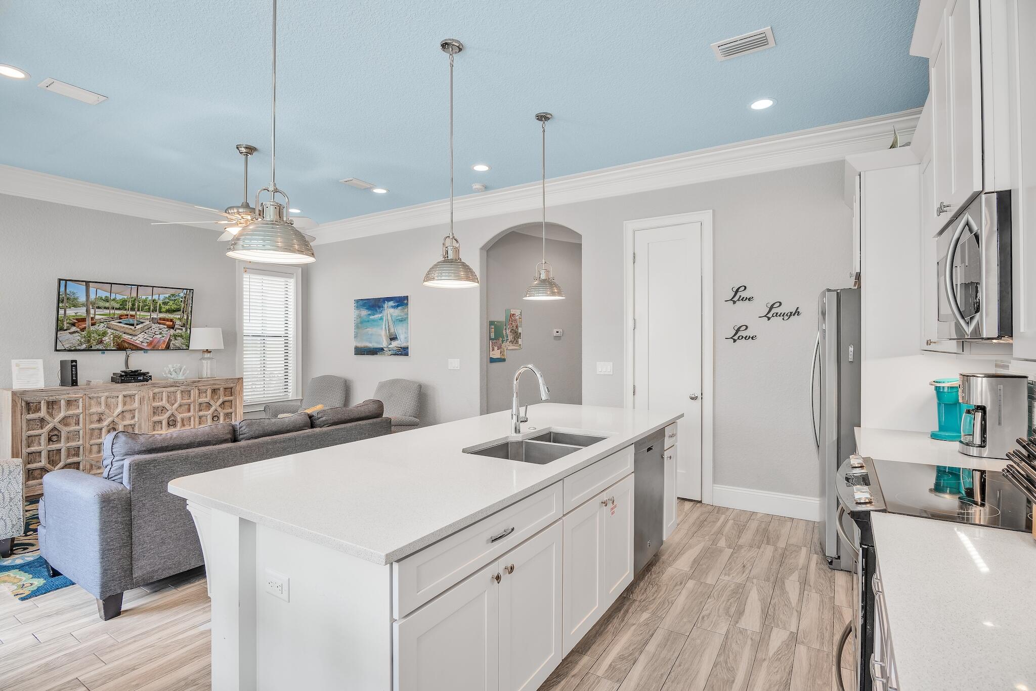 VILLA LAGO - Residential