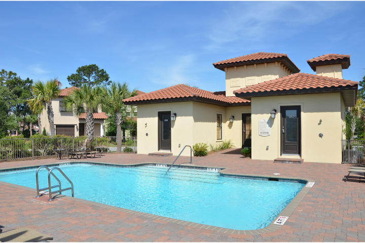 VILLA LAGO - Residential